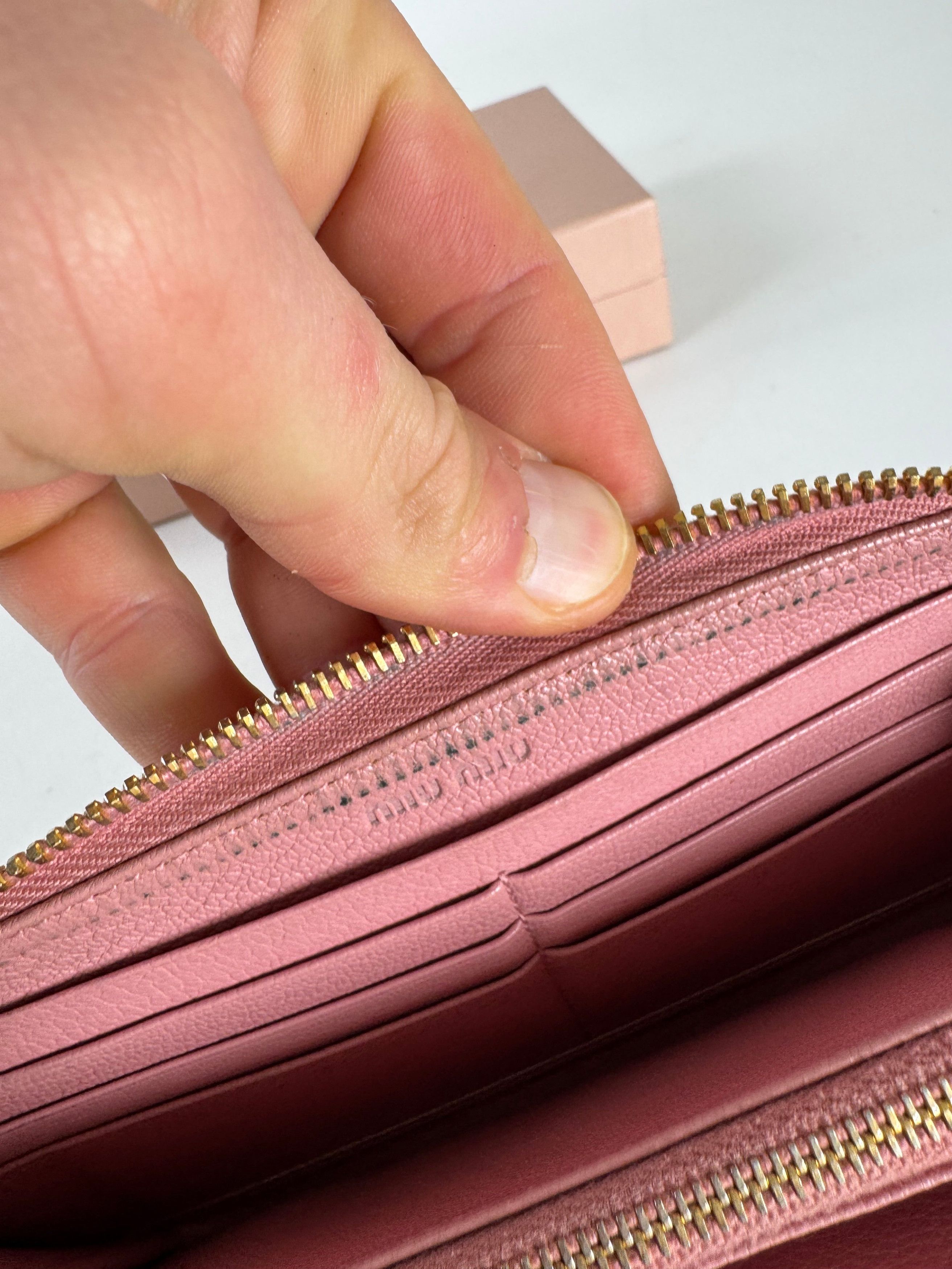 Miu Miu Vintage Leather Wallet Pink Size ONE SIZE - 3 Thumbnail