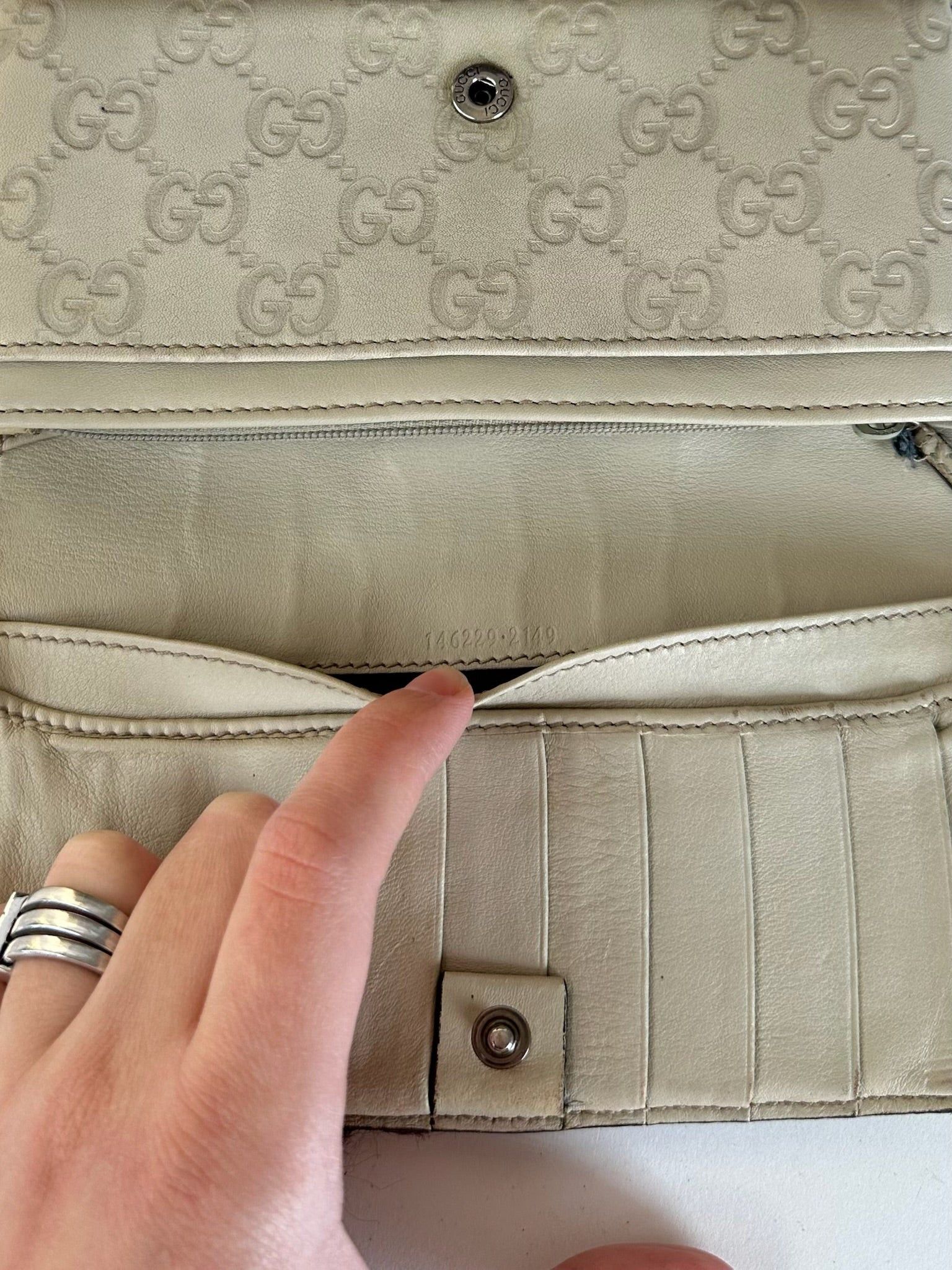 Gucci Vintage Monogramm Leather wallet white Size ONE SIZE - 4 Thumbnail