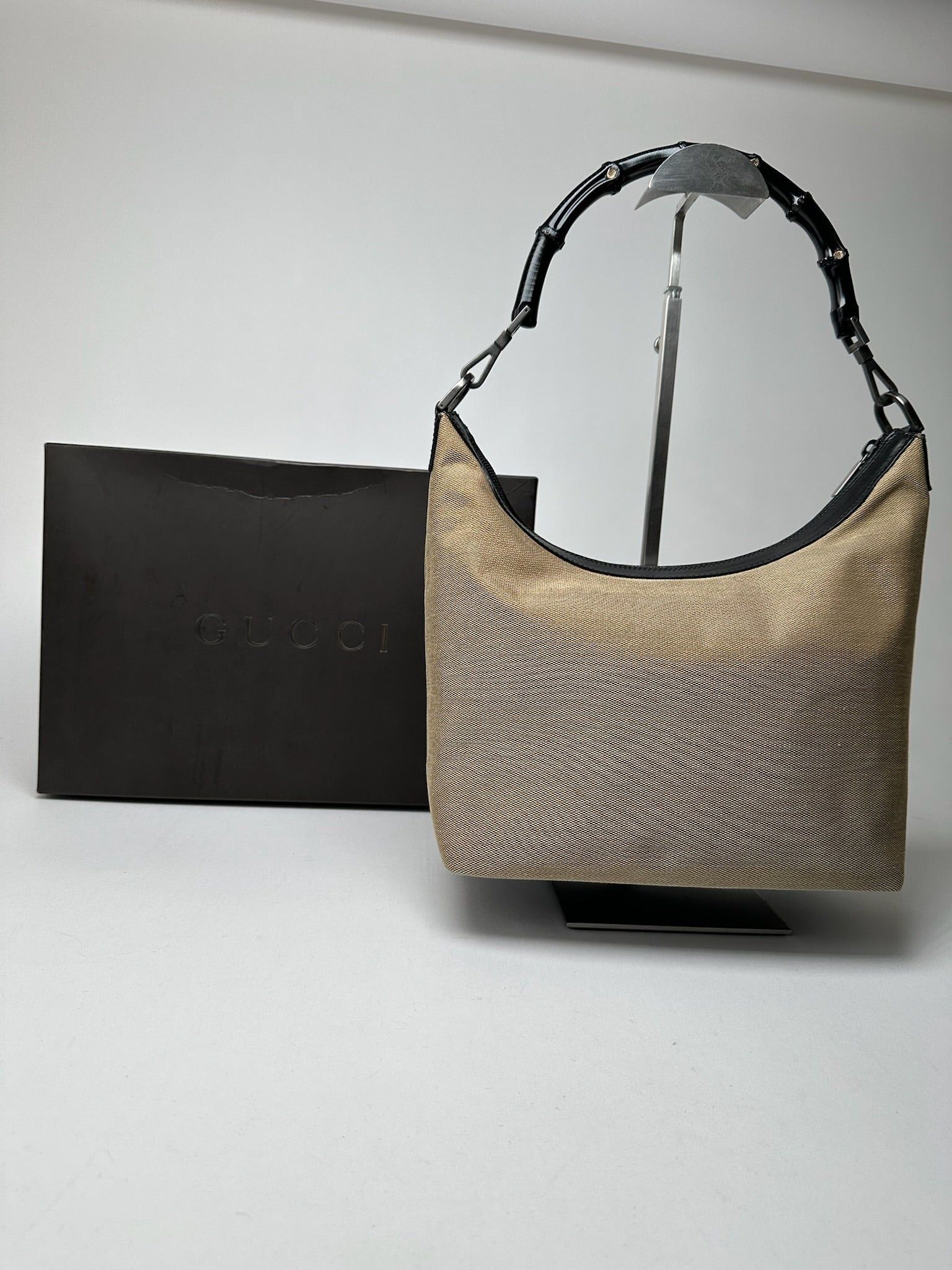 Gucci Vintage Top Handler Handbag Gray Size ONE SIZE - 3 Thumbnail