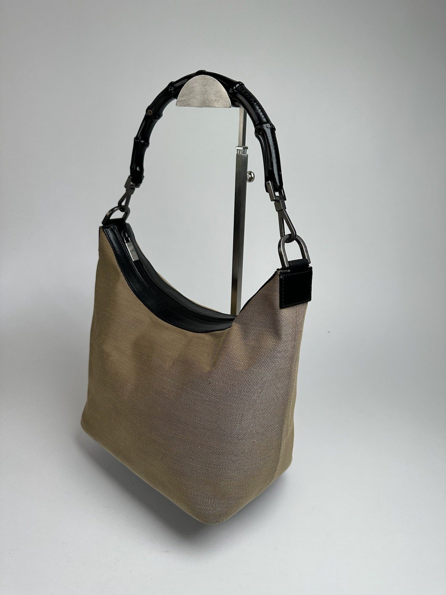 Gucci Vintage Top Handler Handbag Gray Size ONE SIZE - 12 Thumbnail