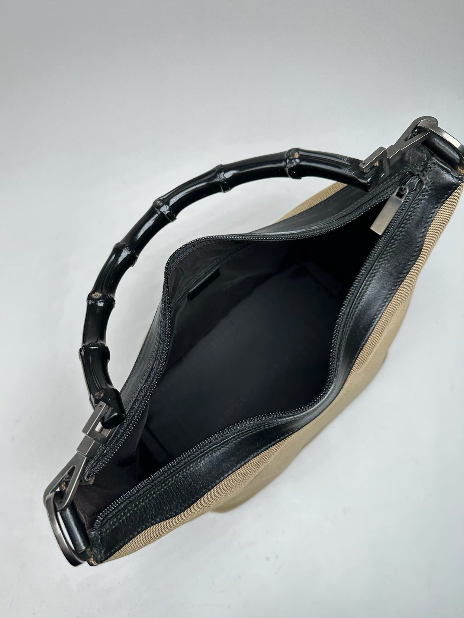 Gucci Vintage Top Handler Handbag Gray Size ONE SIZE - 5 Thumbnail