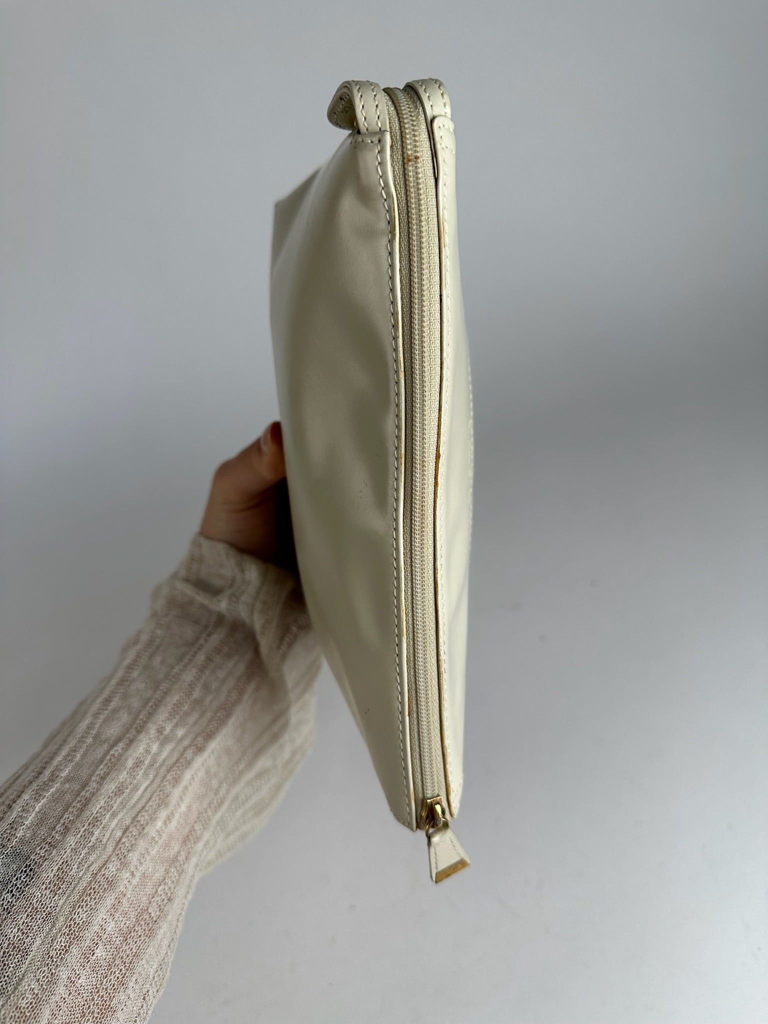 Vintage Madrid Leather clutch white