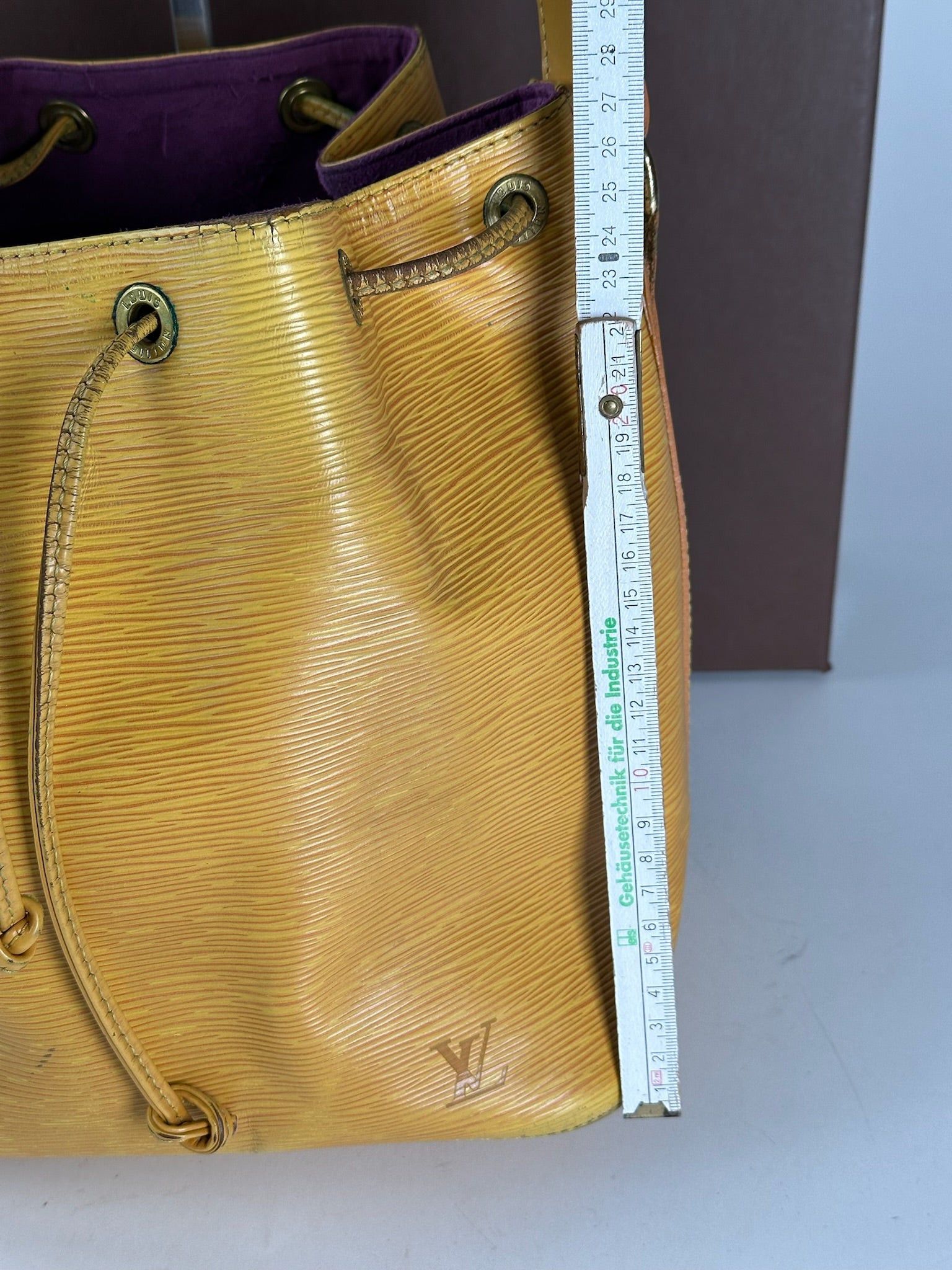 Louis Vuitton Vintage EPI Leather Sac Noe Yellow Size ONE SIZE - 10 Thumbnail