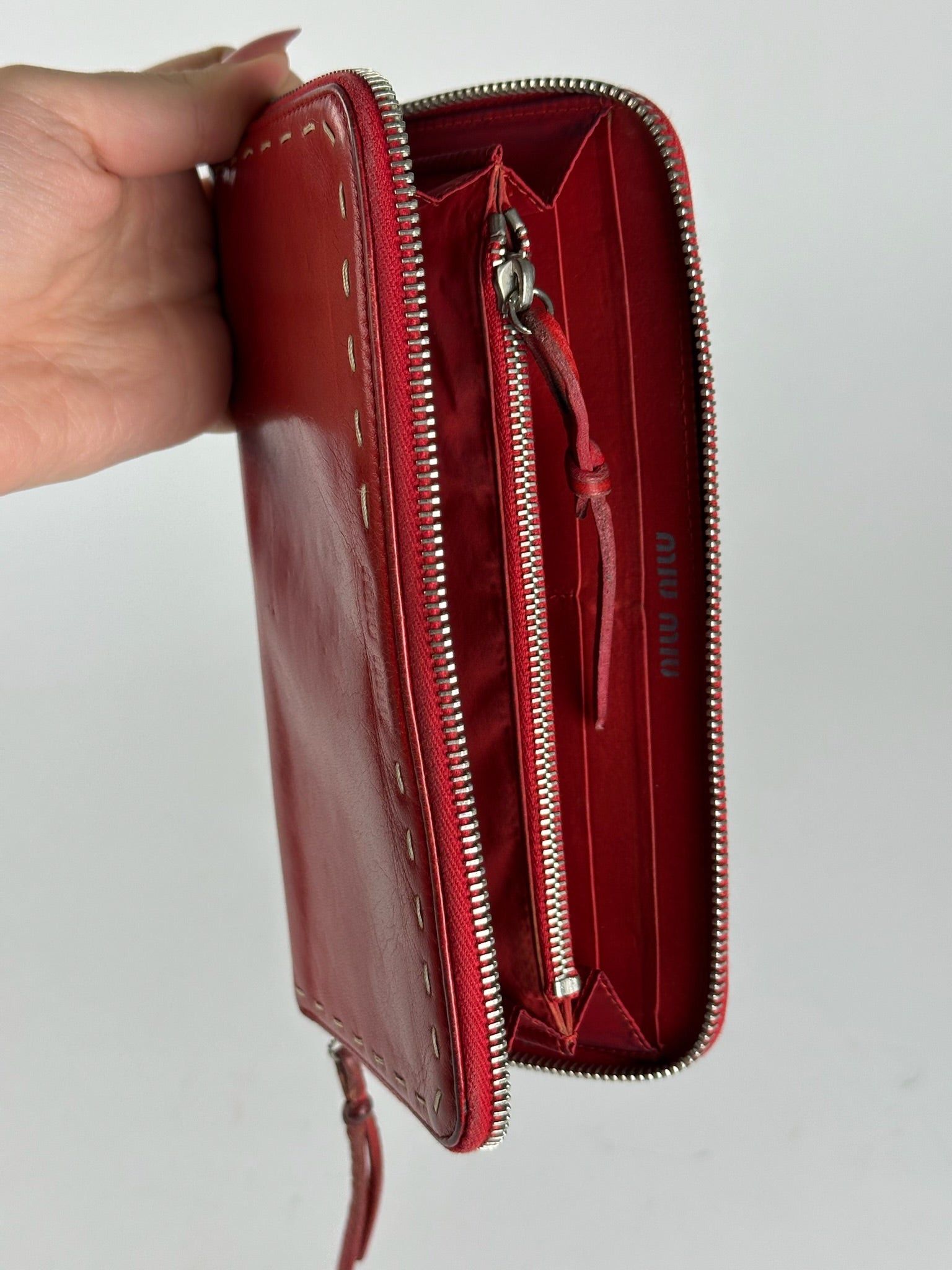 Miu Miu Vintage Leather Wallet red Size ONE SIZE - 3 Thumbnail