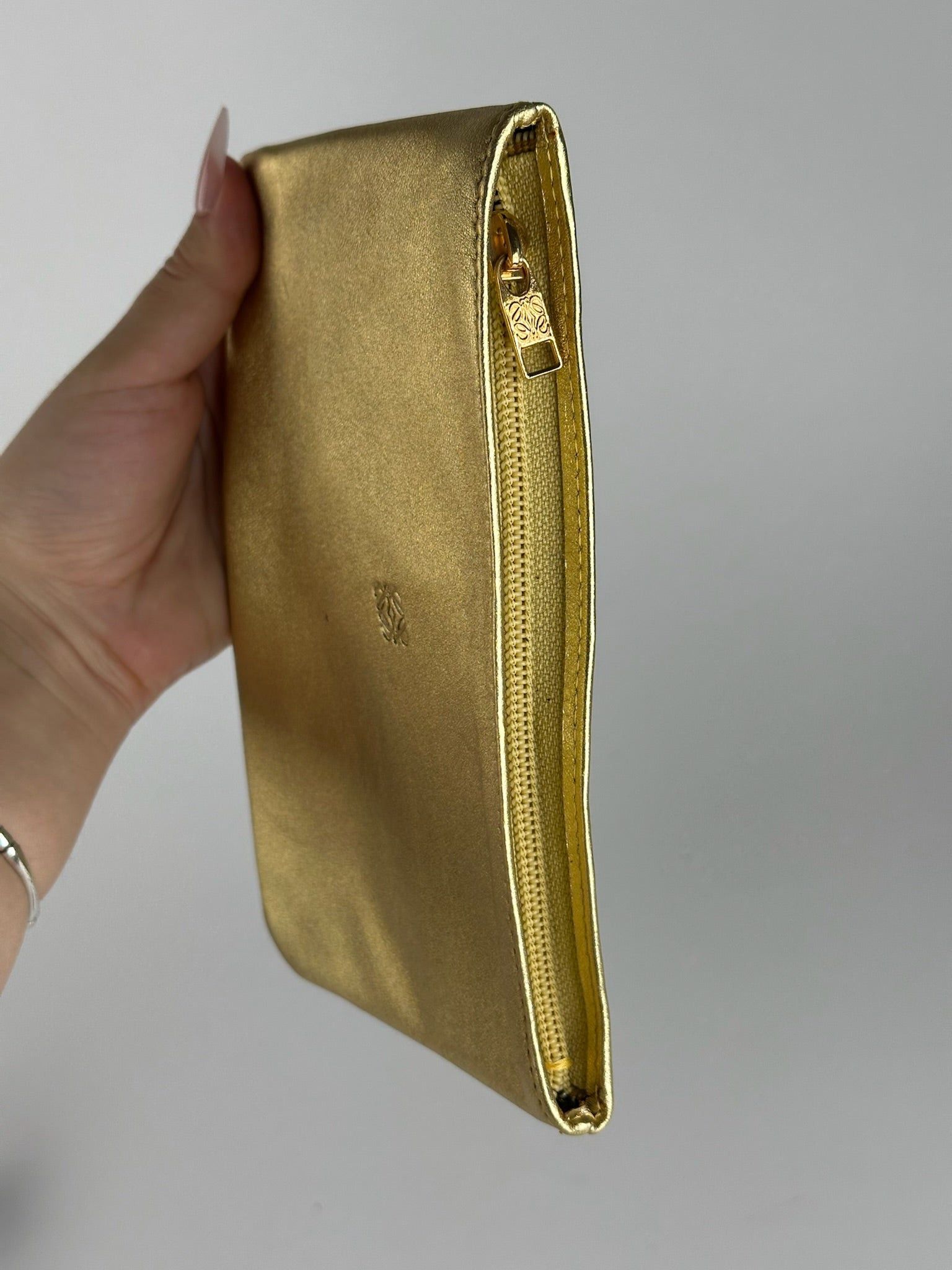 Loewe Vintage Madrid Leather clutch golden Size ONE SIZE - 6 Thumbnail