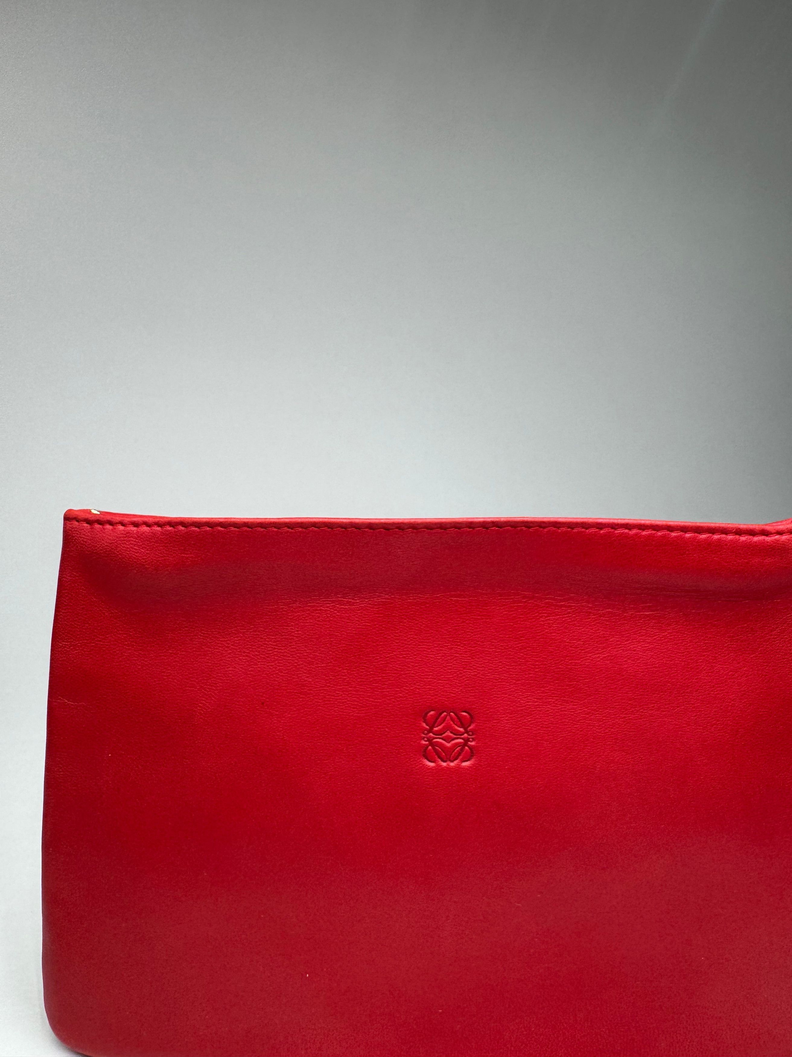 Loewe Vintage Anagram Leather Clutch Red Size ONE SIZE - 3 Thumbnail