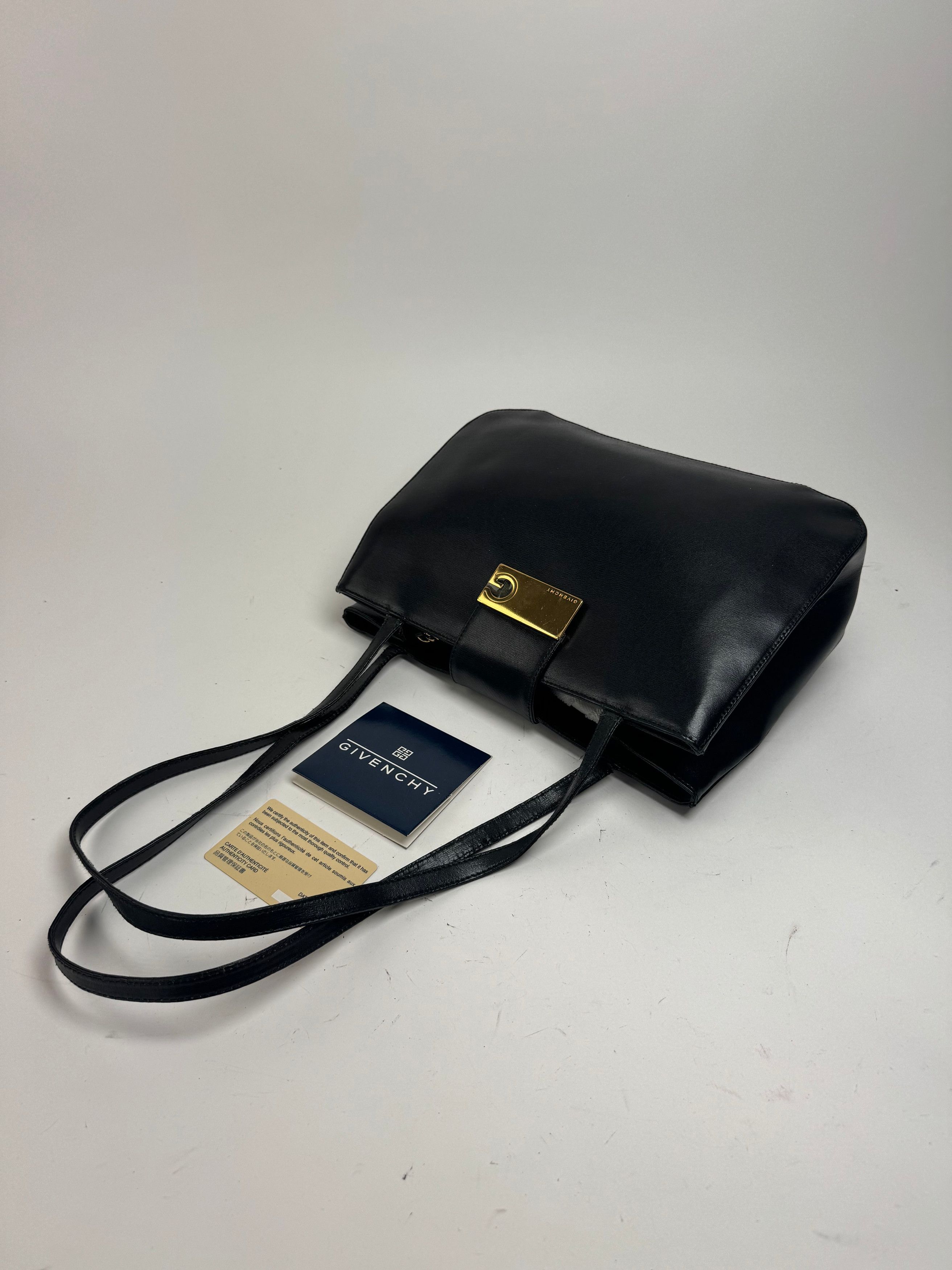 Givenchy Vintage Leather Bag Black Size ONE SIZE - 10 Thumbnail