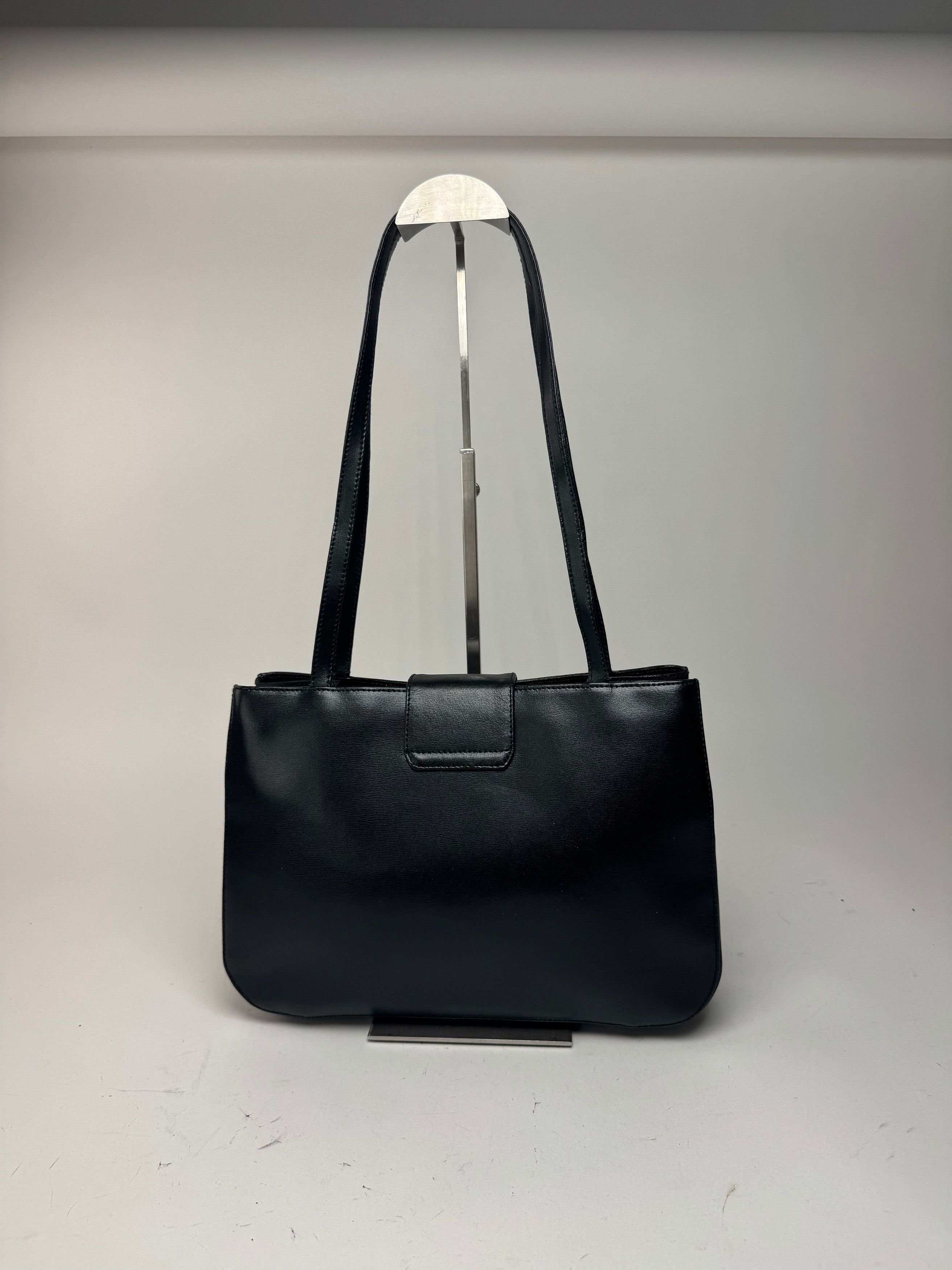 Givenchy Vintage Leather Bag Black Size ONE SIZE - 3 Thumbnail