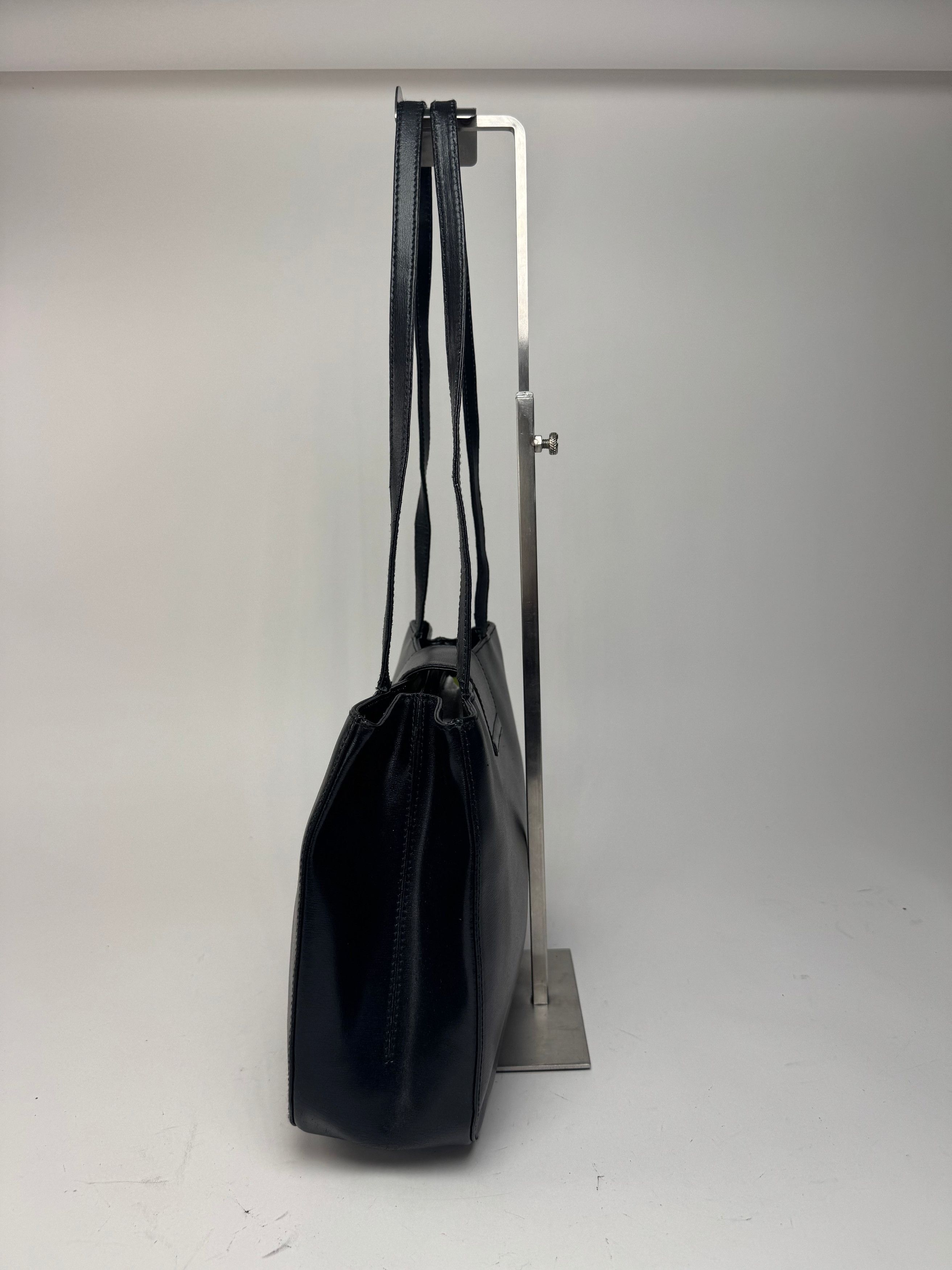 Givenchy Vintage Leather Bag Black Size ONE SIZE - 9 Thumbnail