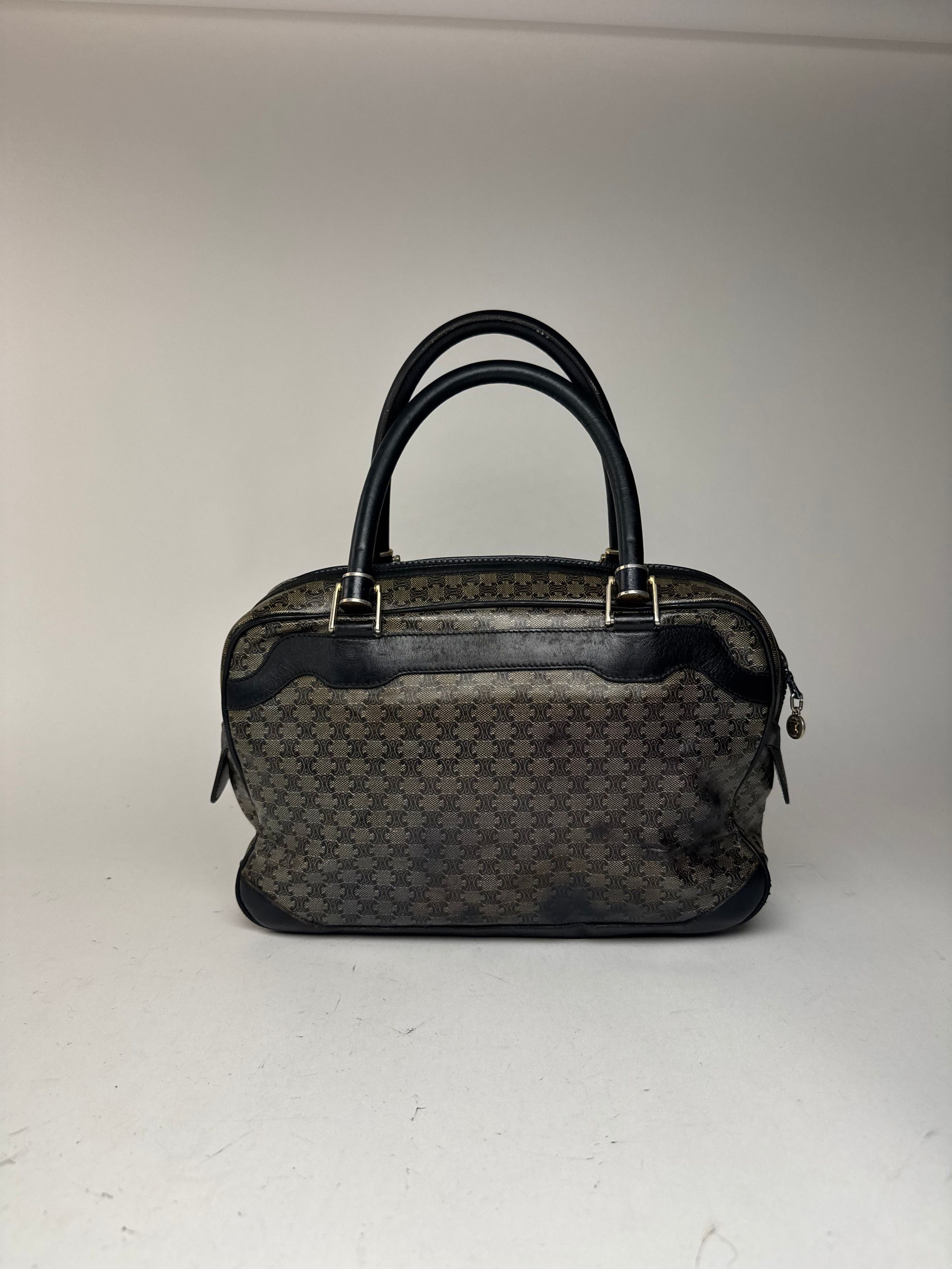 Celine Vintage Paris Triomphe Monogramm Leather Bag Size ONE SIZE - 9 Thumbnail