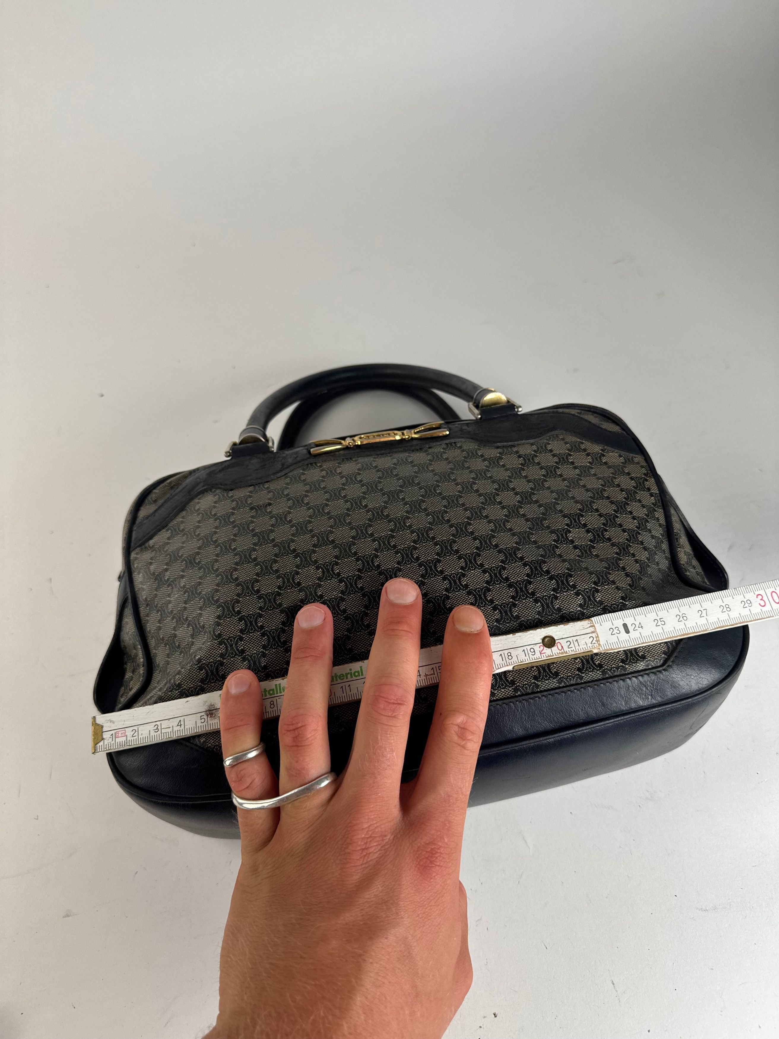 Celine Vintage Paris Triomphe Monogramm Leather Bag Size ONE SIZE - 12 Thumbnail