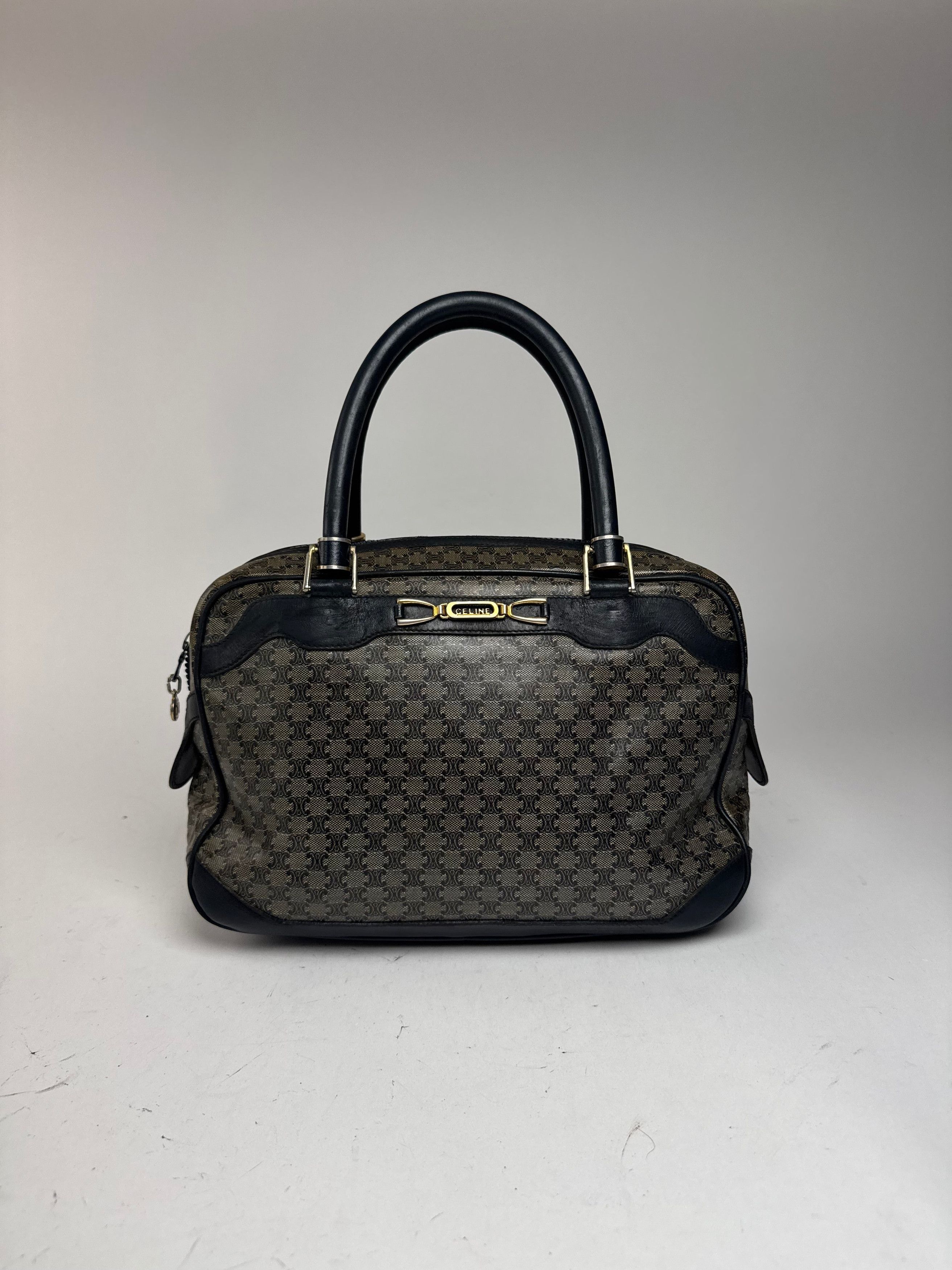 Celine Vintage Paris Triomphe Monogramm Leather Bag Size ONE SIZE - 7 Thumbnail