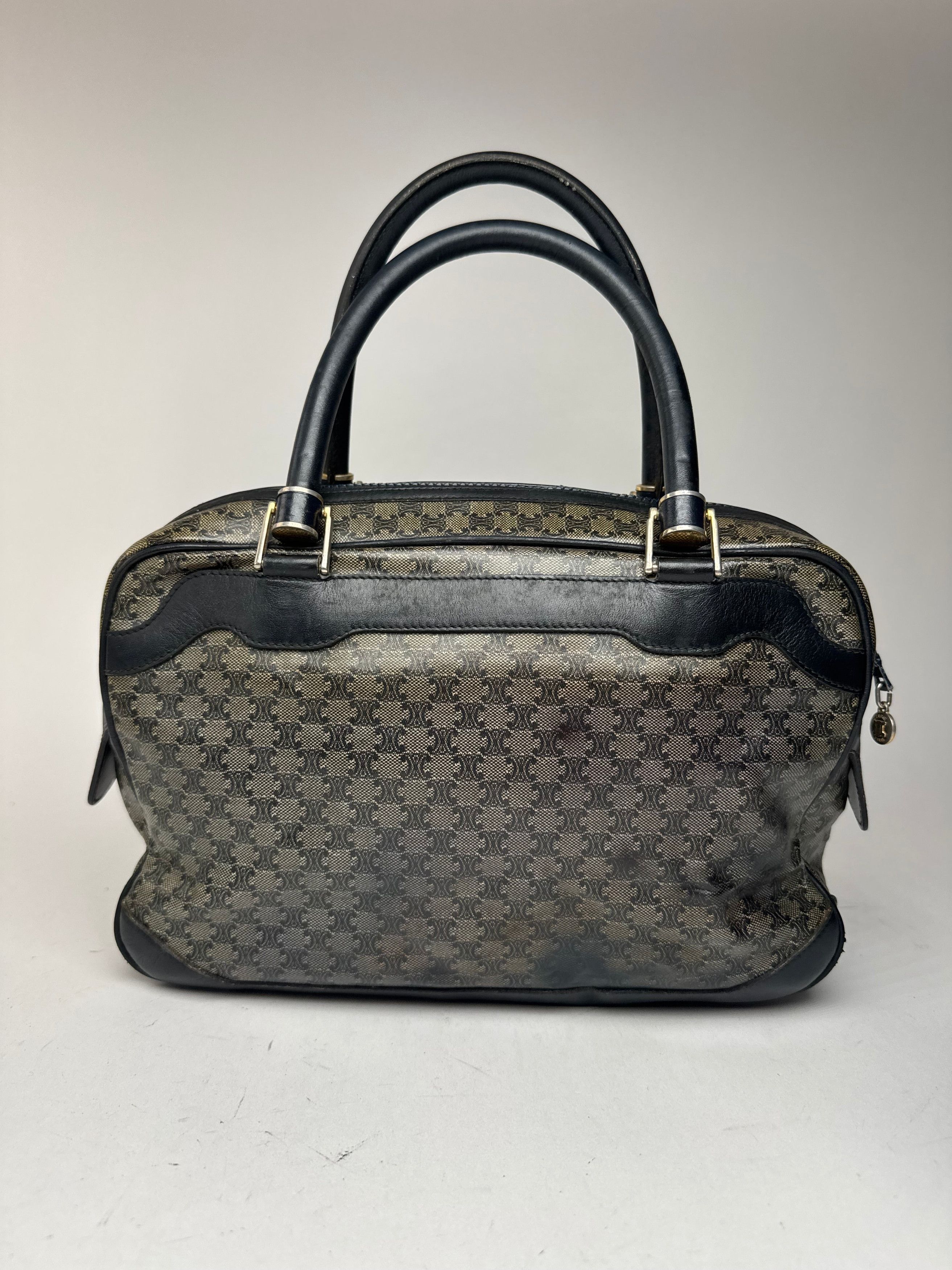 Celine Vintage Paris Triomphe Monogramm Leather Bag Size ONE SIZE - 3 Thumbnail