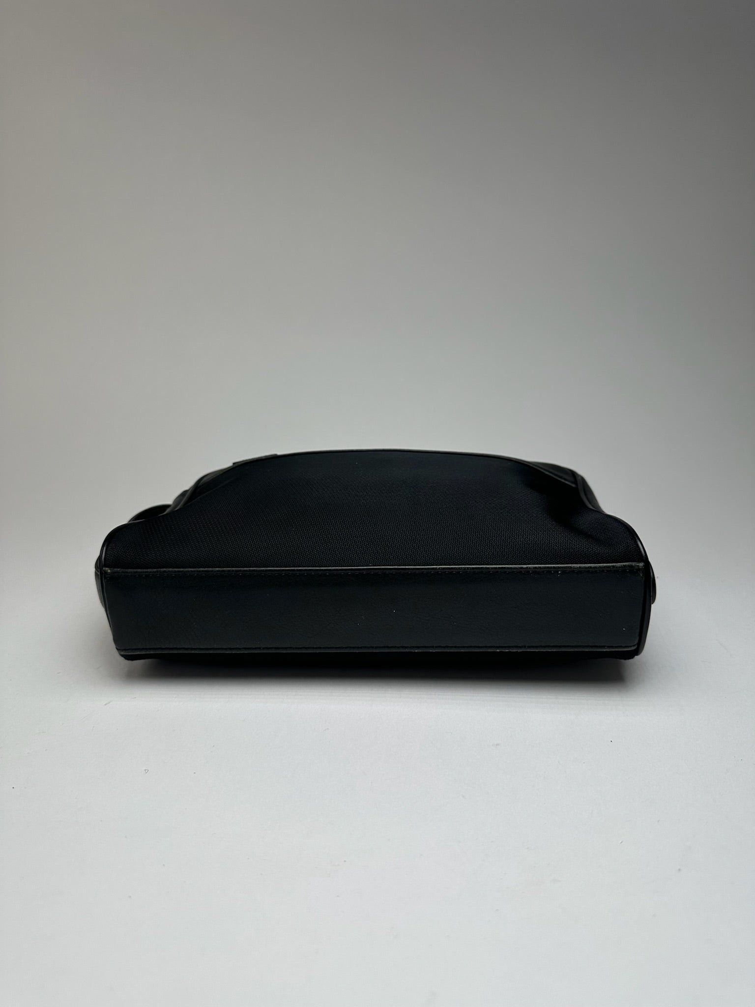 Issey Miyake Vintage Clutch Black Size ONE SIZE - 6 Thumbnail