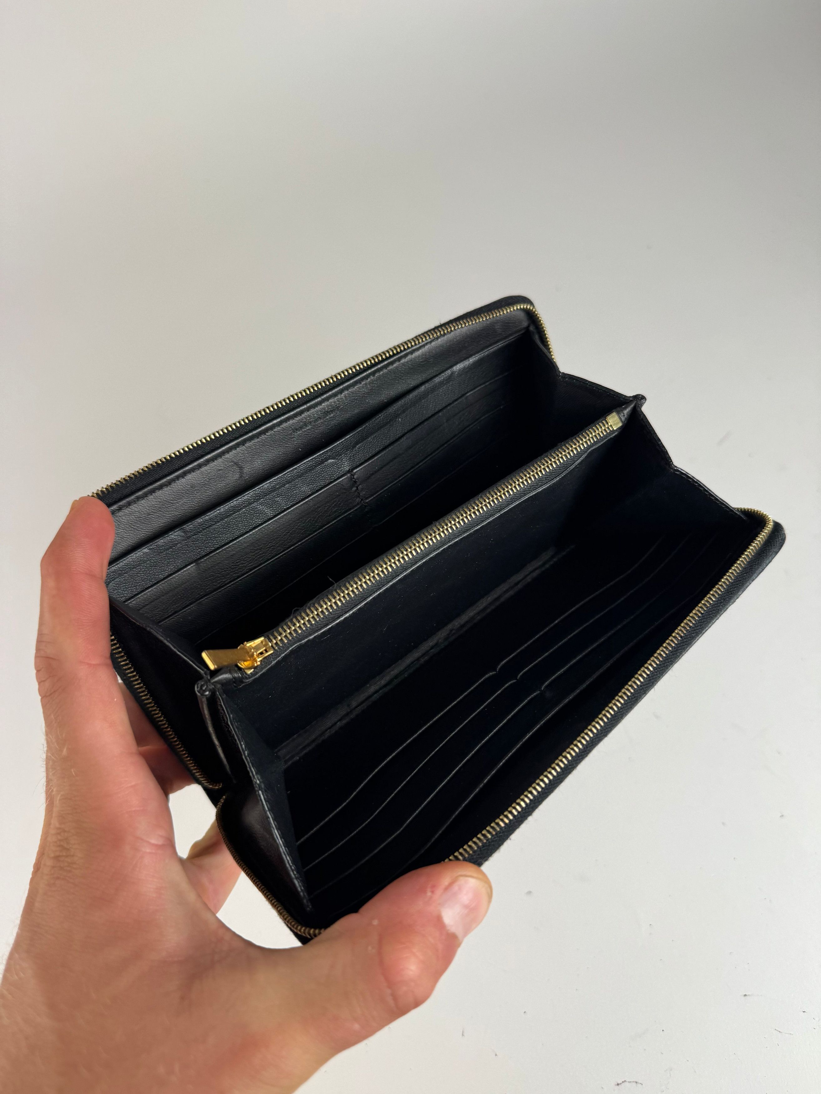 Celine Vintage Paris Patent Leather Wallet black Size ONE SIZE - 8 Thumbnail