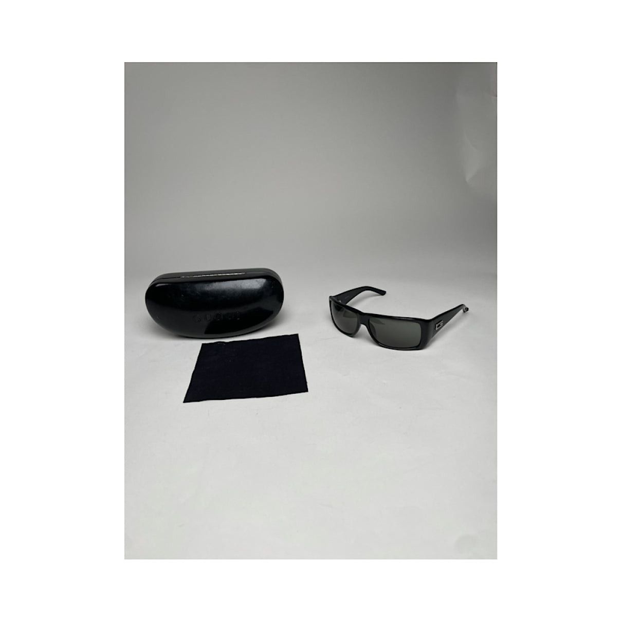 Gucci Black Plastic Sunglasses Size ONE SIZE - 2 Thumbnail