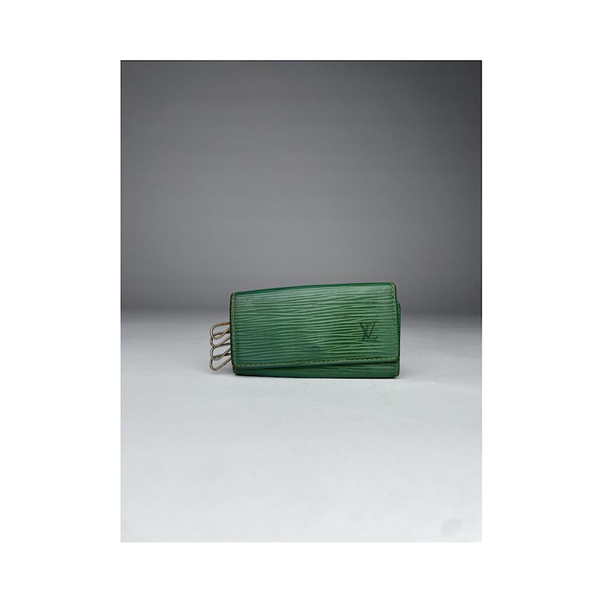 Louis Vuitton Lockme Green Leather Purse Size ONE SIZE - 2 Thumbnail