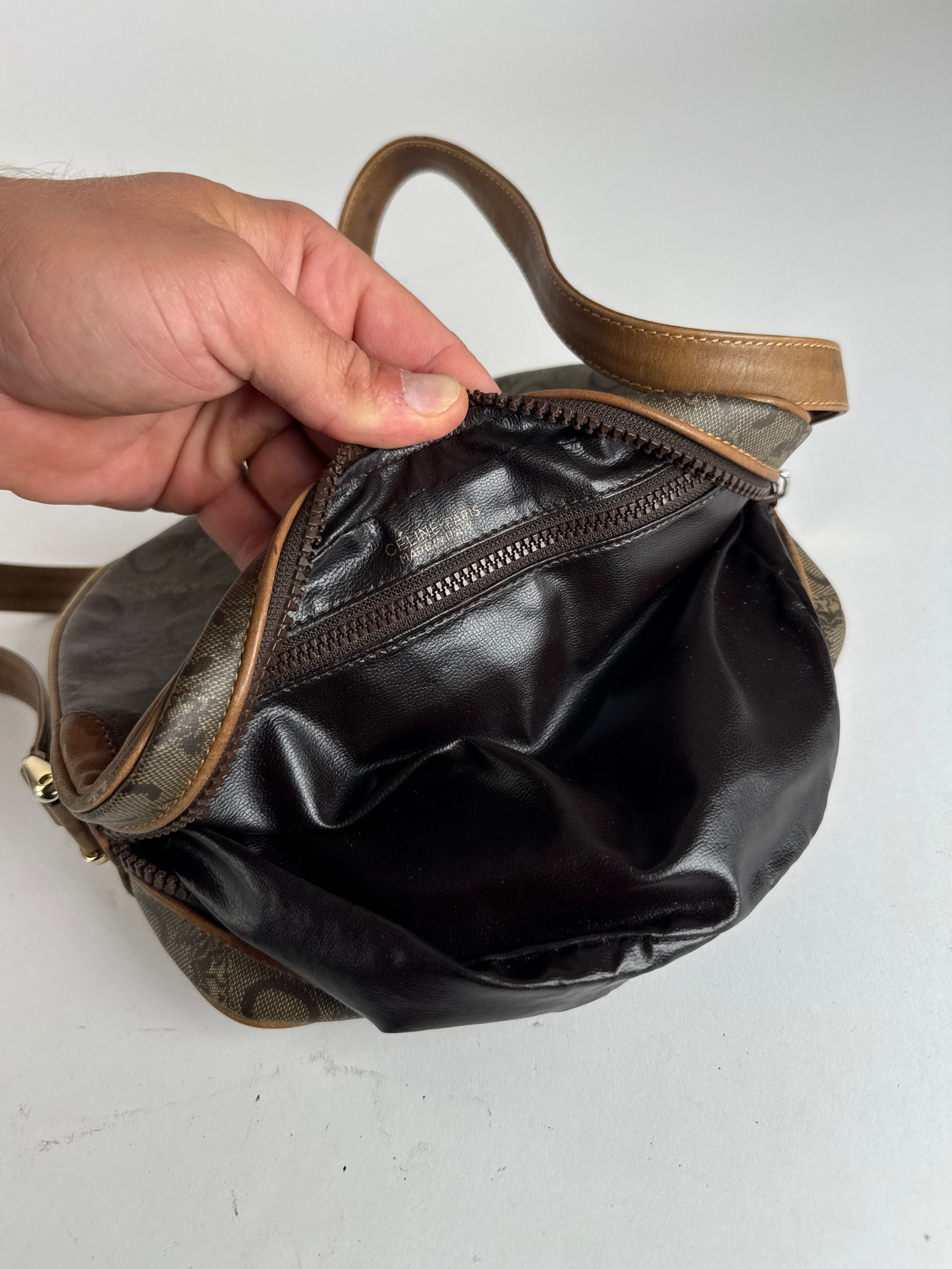 Celine Vintage Paris Patent Leather Macadam monogram Triomphe bag Size ONE SIZE - 3 Thumbnail