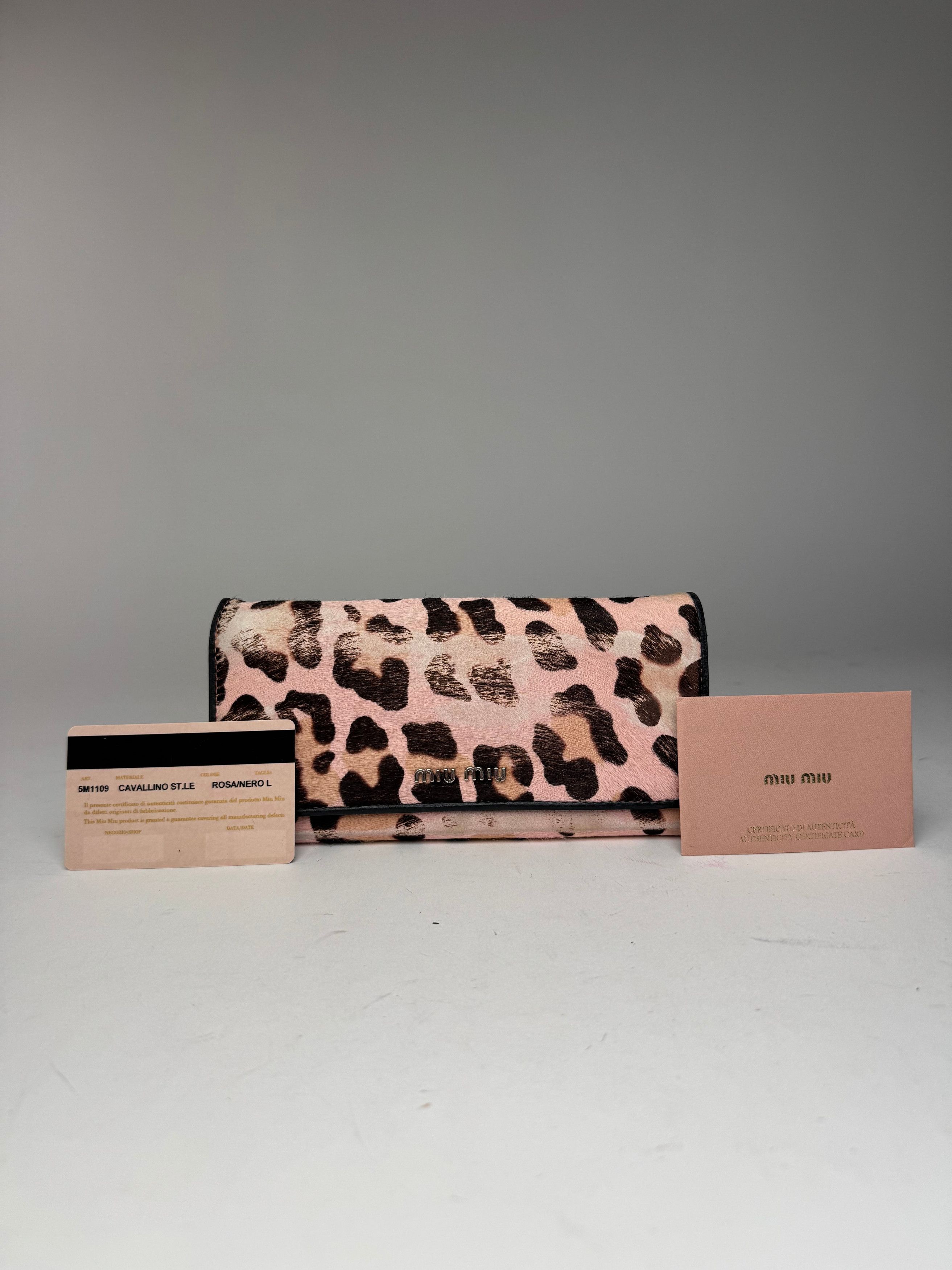 Miu Miu Vintage Fur leather wallet black pink Size ONE SIZE - 8 Thumbnail