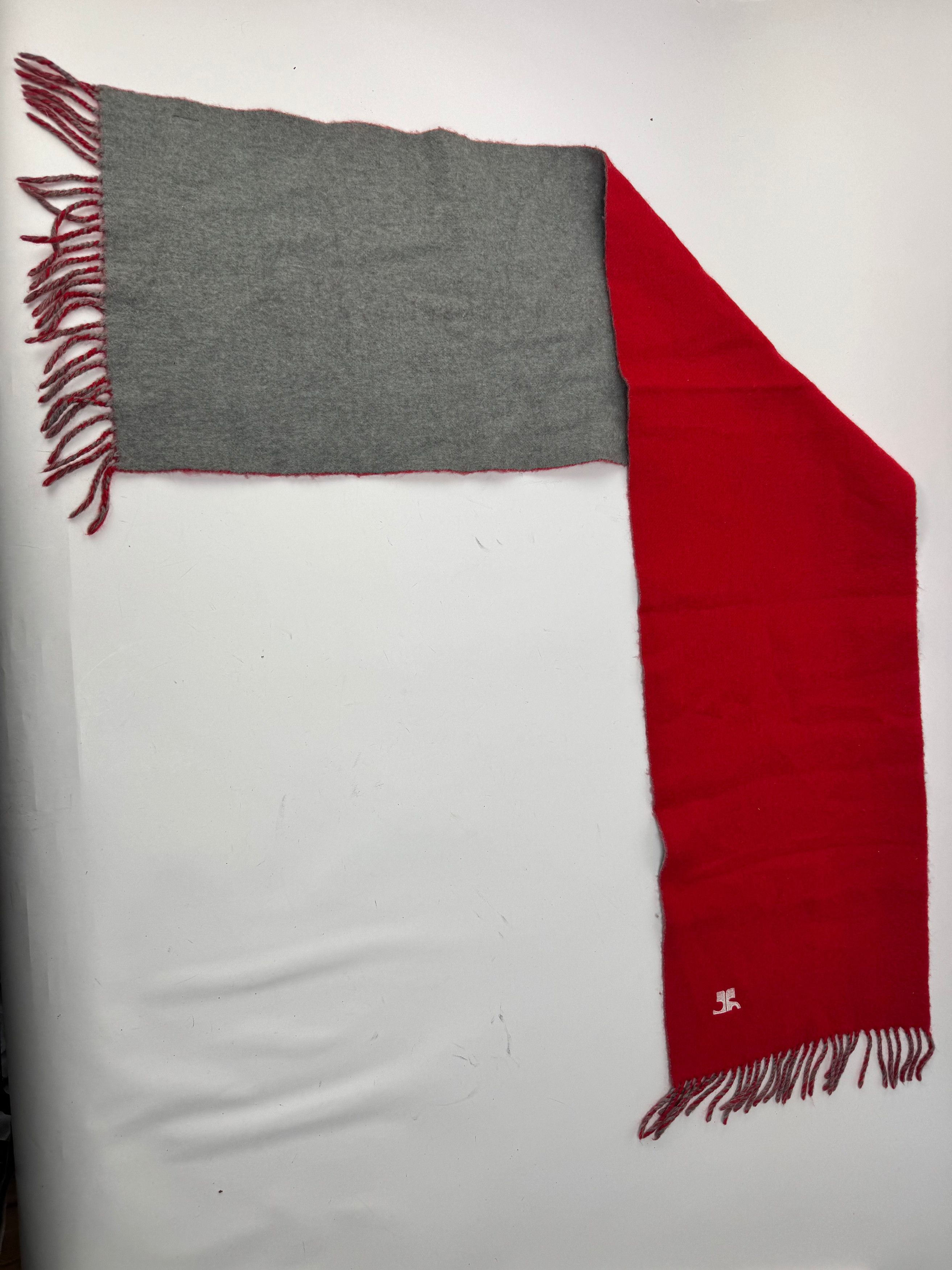 Courreges Vintage Paris wool scarf red grey Size ONE SIZE - 8 Thumbnail