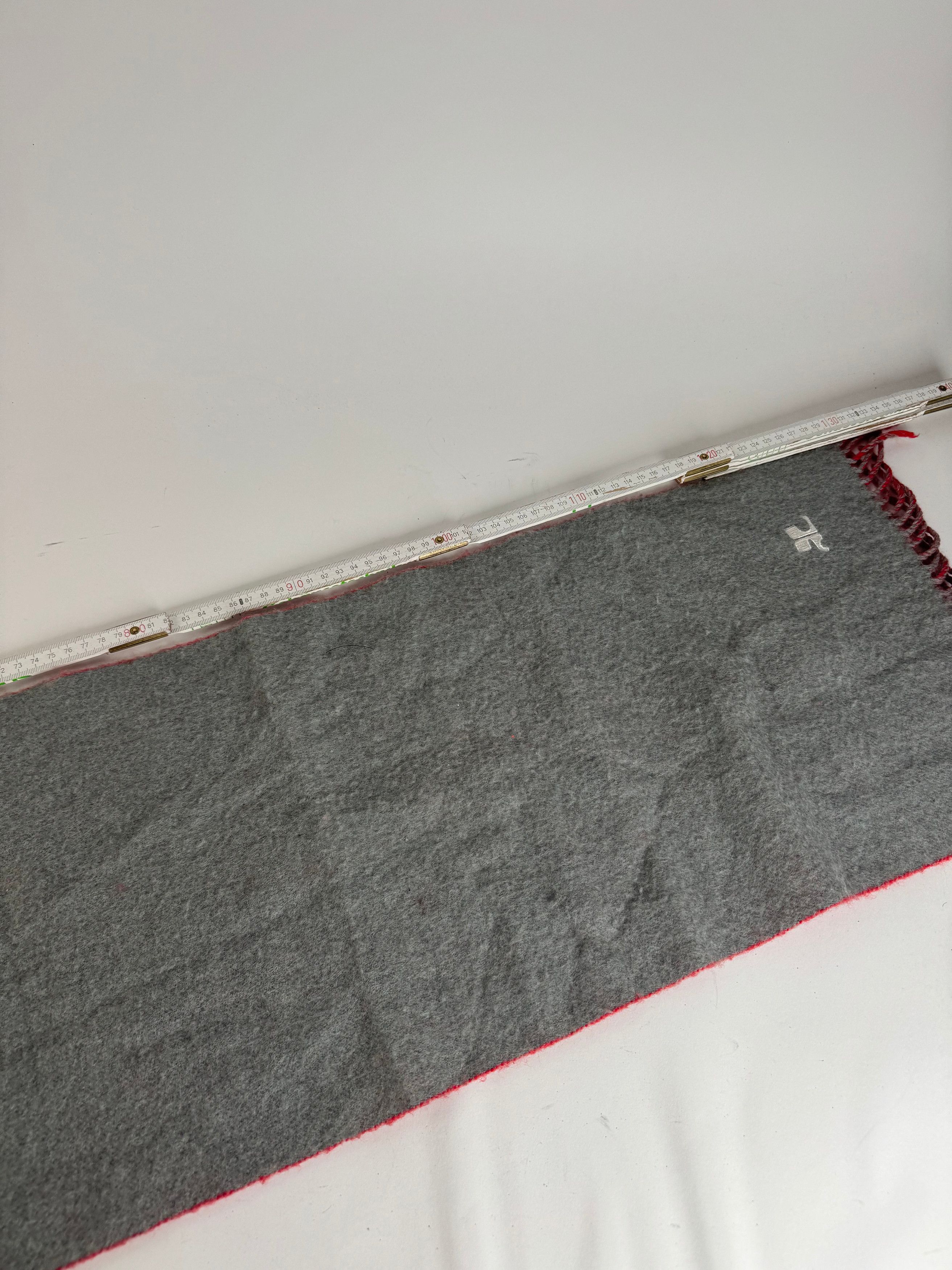 Courreges Vintage Paris wool scarf red grey Size ONE SIZE - 7 Thumbnail