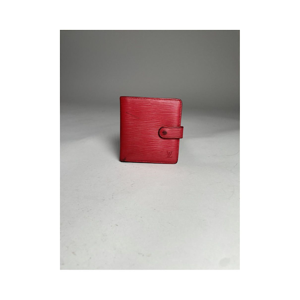 Louis Vuitton Red Leather Purse Size ONE SIZE - 3 Thumbnail