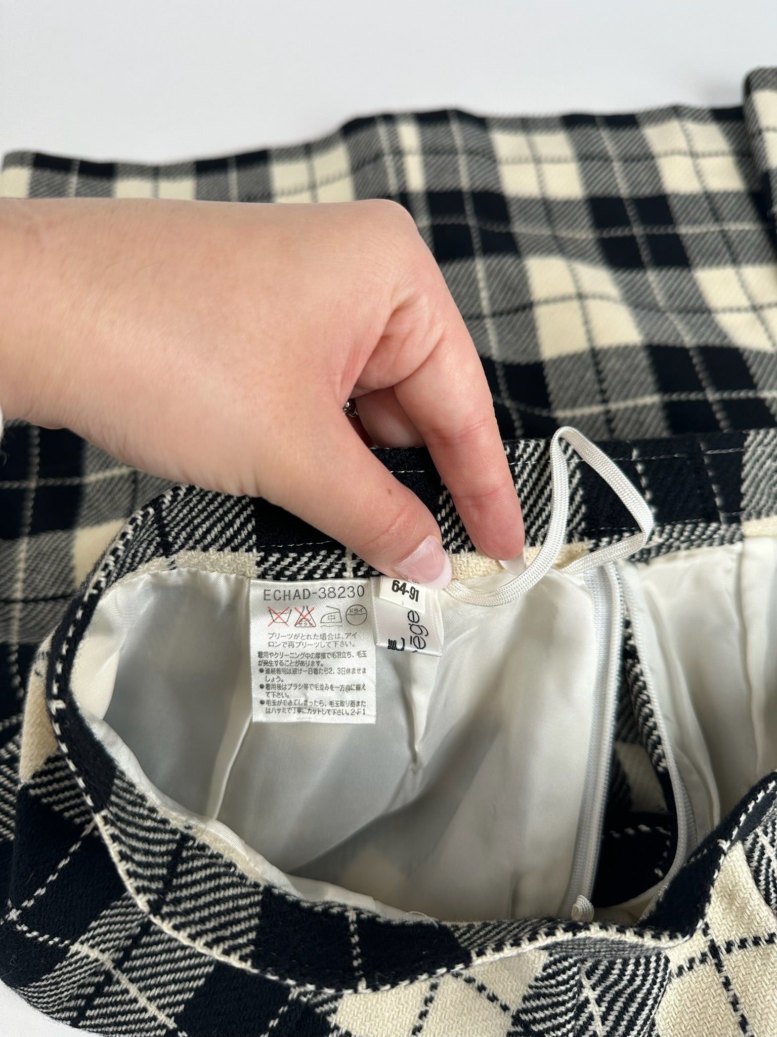Courreges Vintage Checked skirt Size 34" / US 12 / IT 48 - 8 Thumbnail
