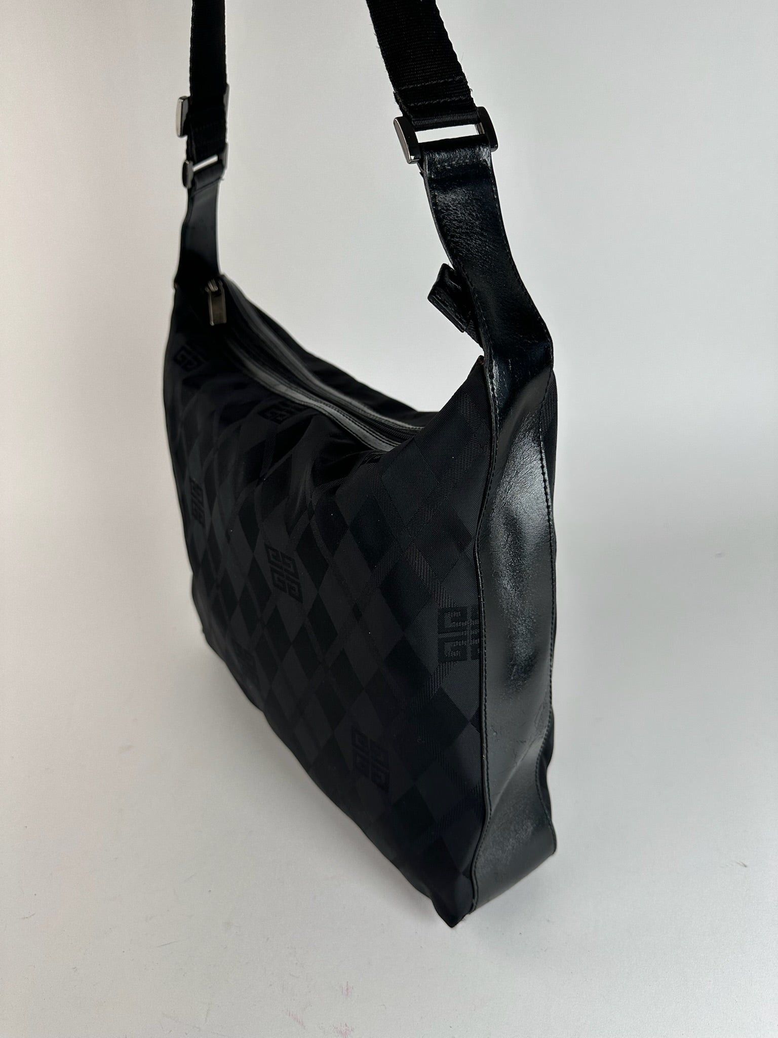 Givenchy Vintage Monogram Handbag black Size ONE SIZE - 10 Thumbnail
