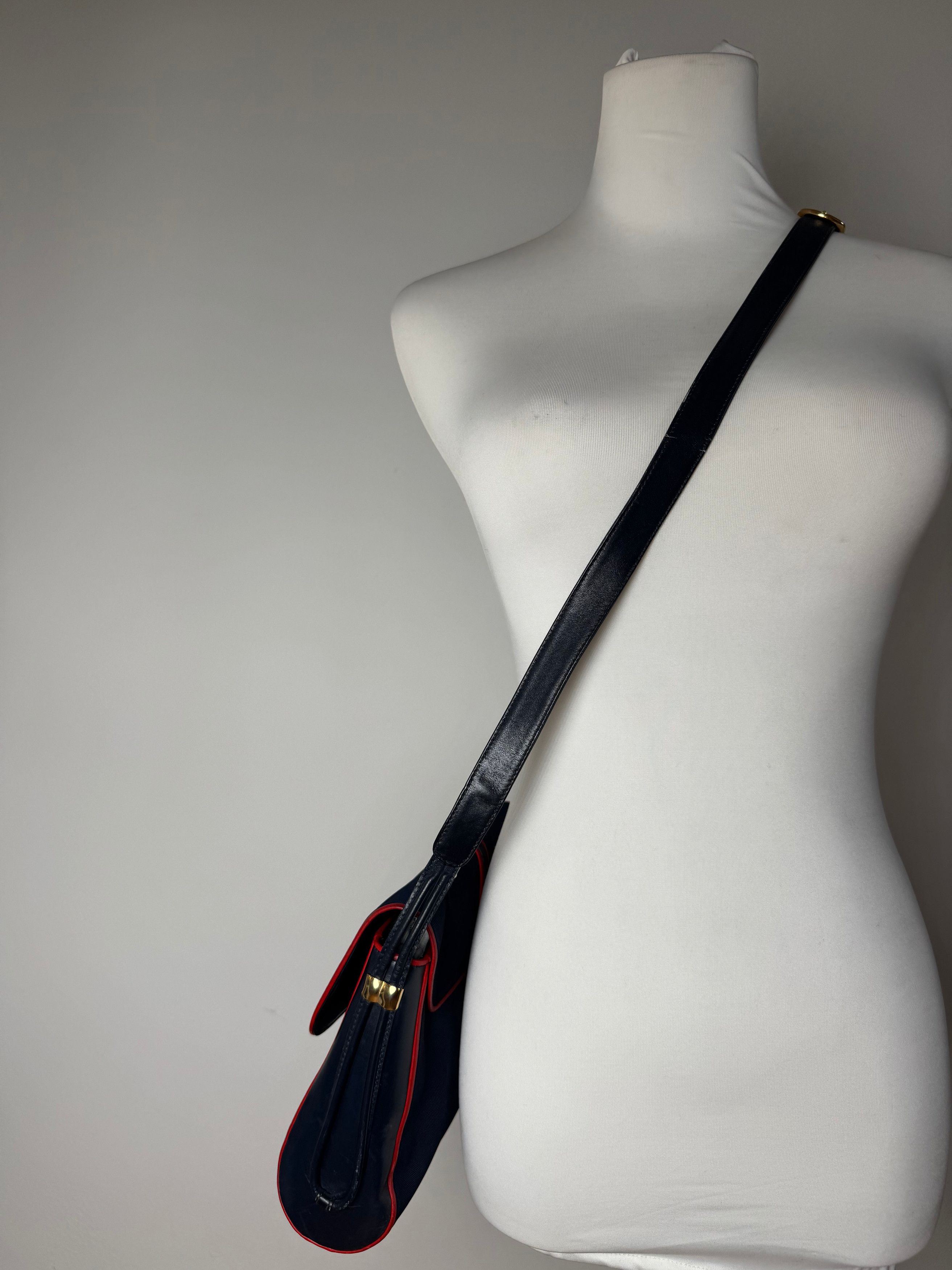 Celine Vintage Paris Triomphe Bag navy Size ONE SIZE - 14 Thumbnail