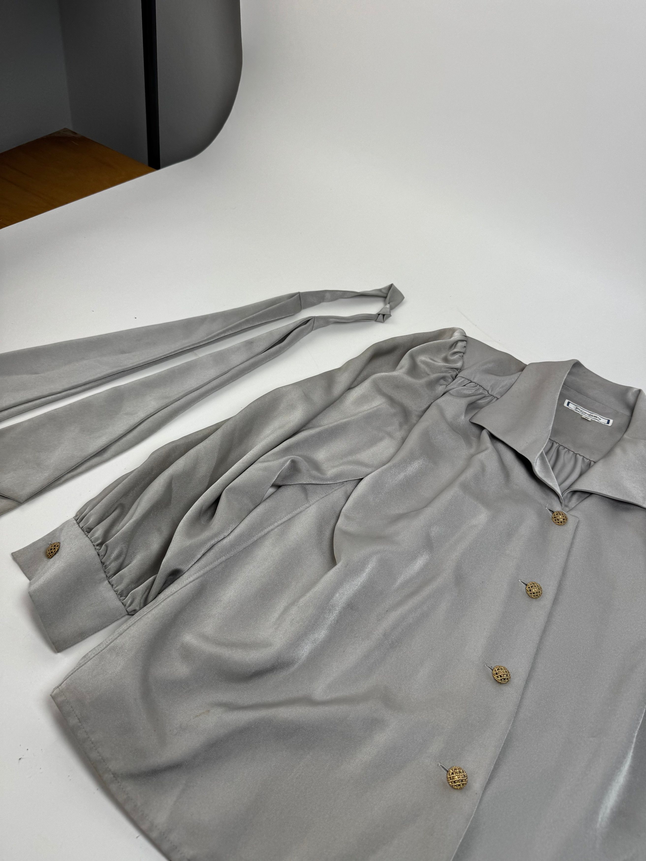 Other Vintage Yves Saint Laurent Silk Blouse silver 38/M Size M / US 6-8 / IT 42-44 - 5 Thumbnail