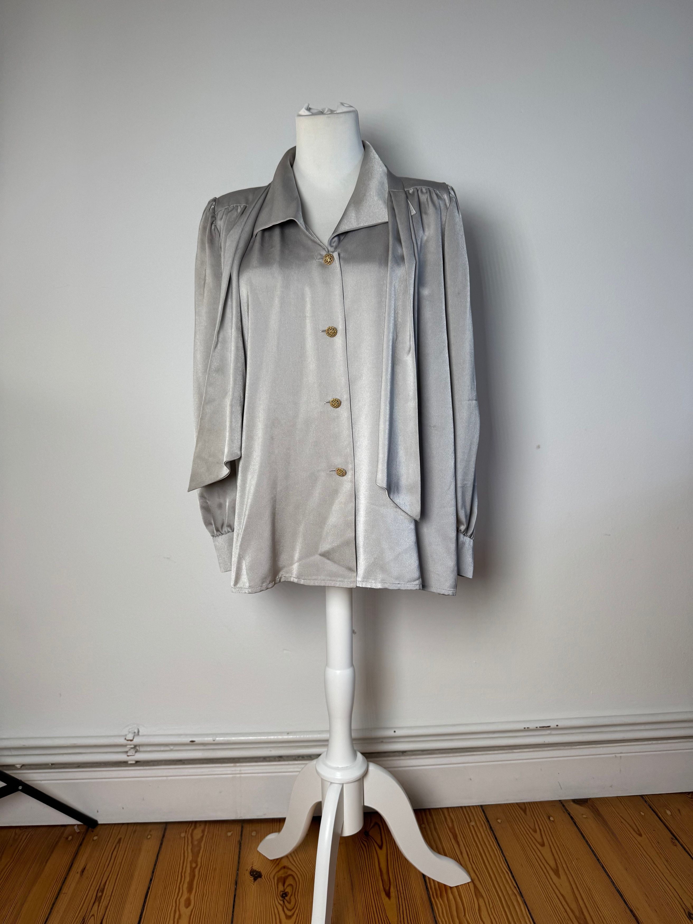 Other Vintage Yves Saint Laurent Silk Blouse silver 38/M Size M / US 6-8 / IT 42-44 - 6 Thumbnail