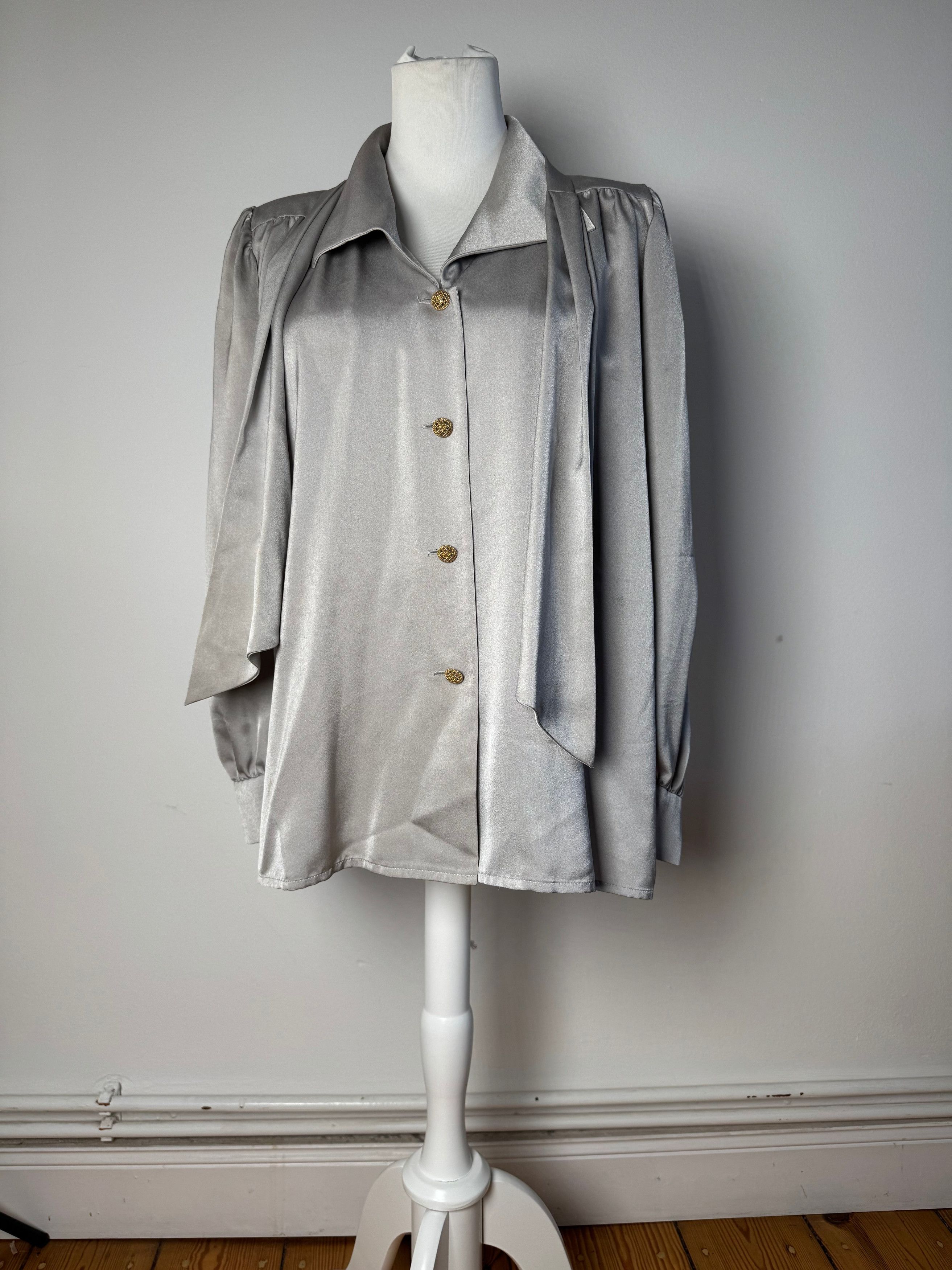 Other Vintage Yves Saint Laurent Silk Blouse silver 38/M Size M / US 6-8 / IT 42-44 - 14 Thumbnail