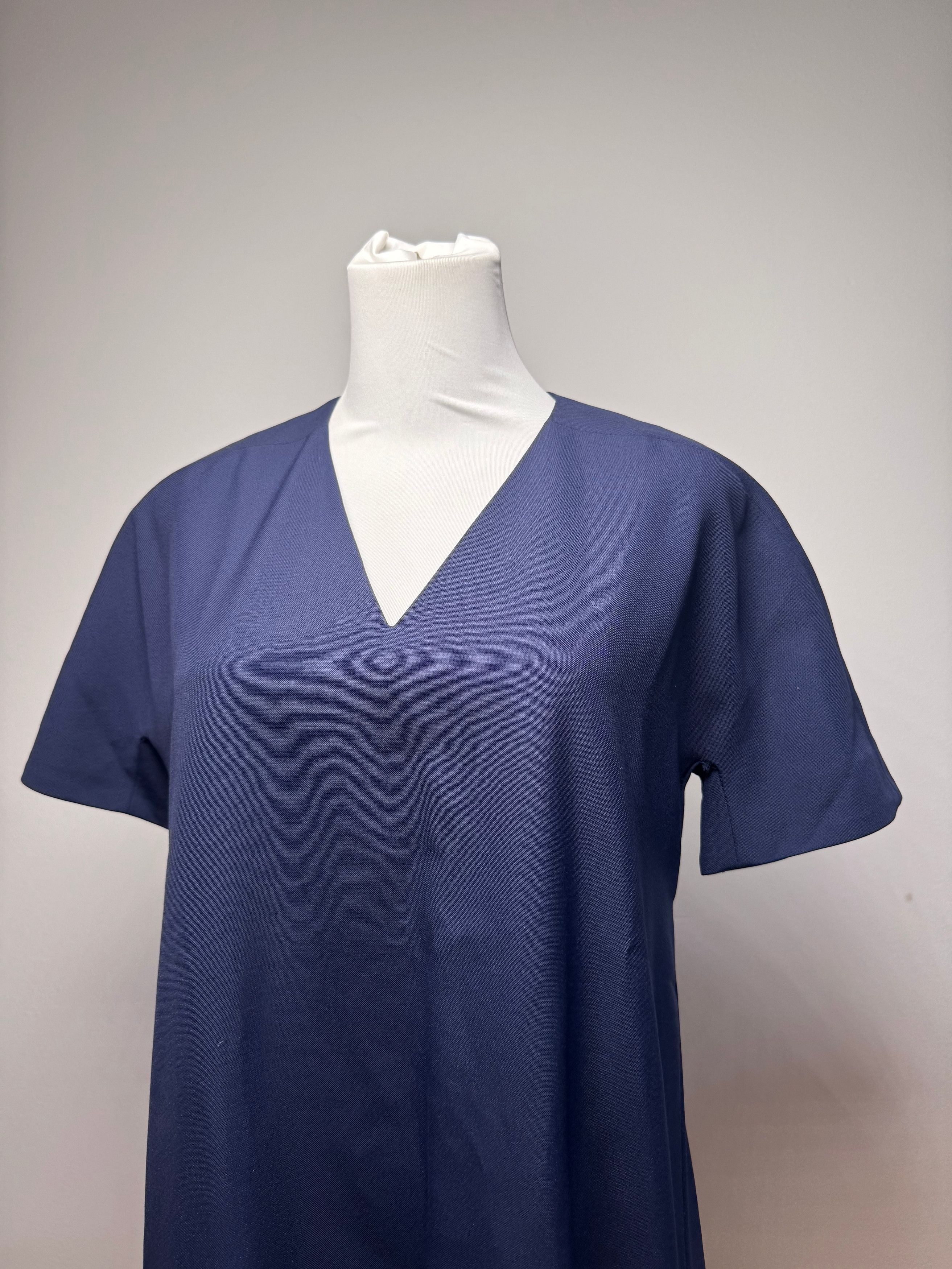 Balenciaga Vintage wool dress L Navy Size L / US 10 / IT 46 - 14 Thumbnail
