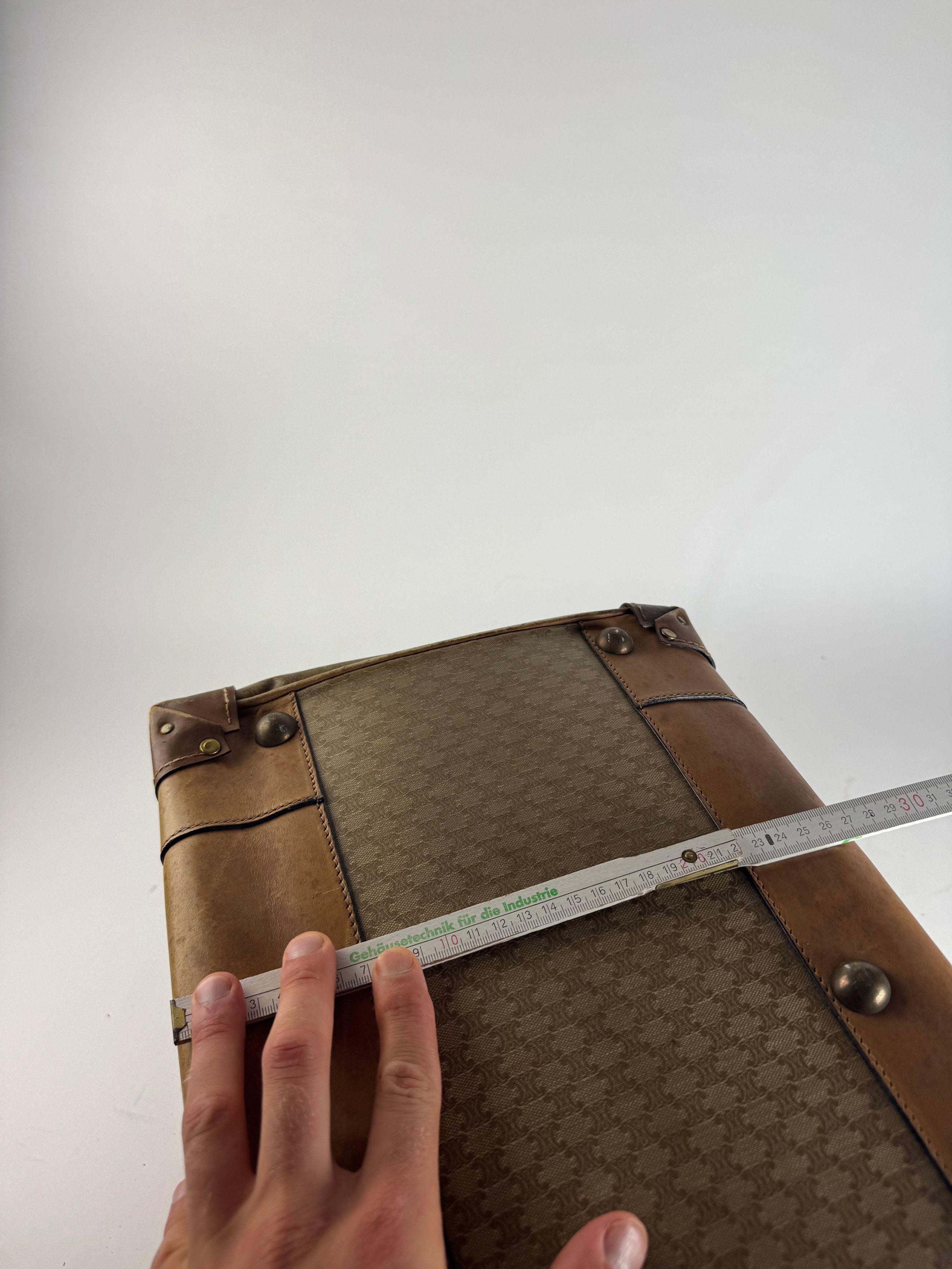 Celine Vintage Paris Monogram Leather Travel bag gold brown Size ONE SIZE - 11 Thumbnail