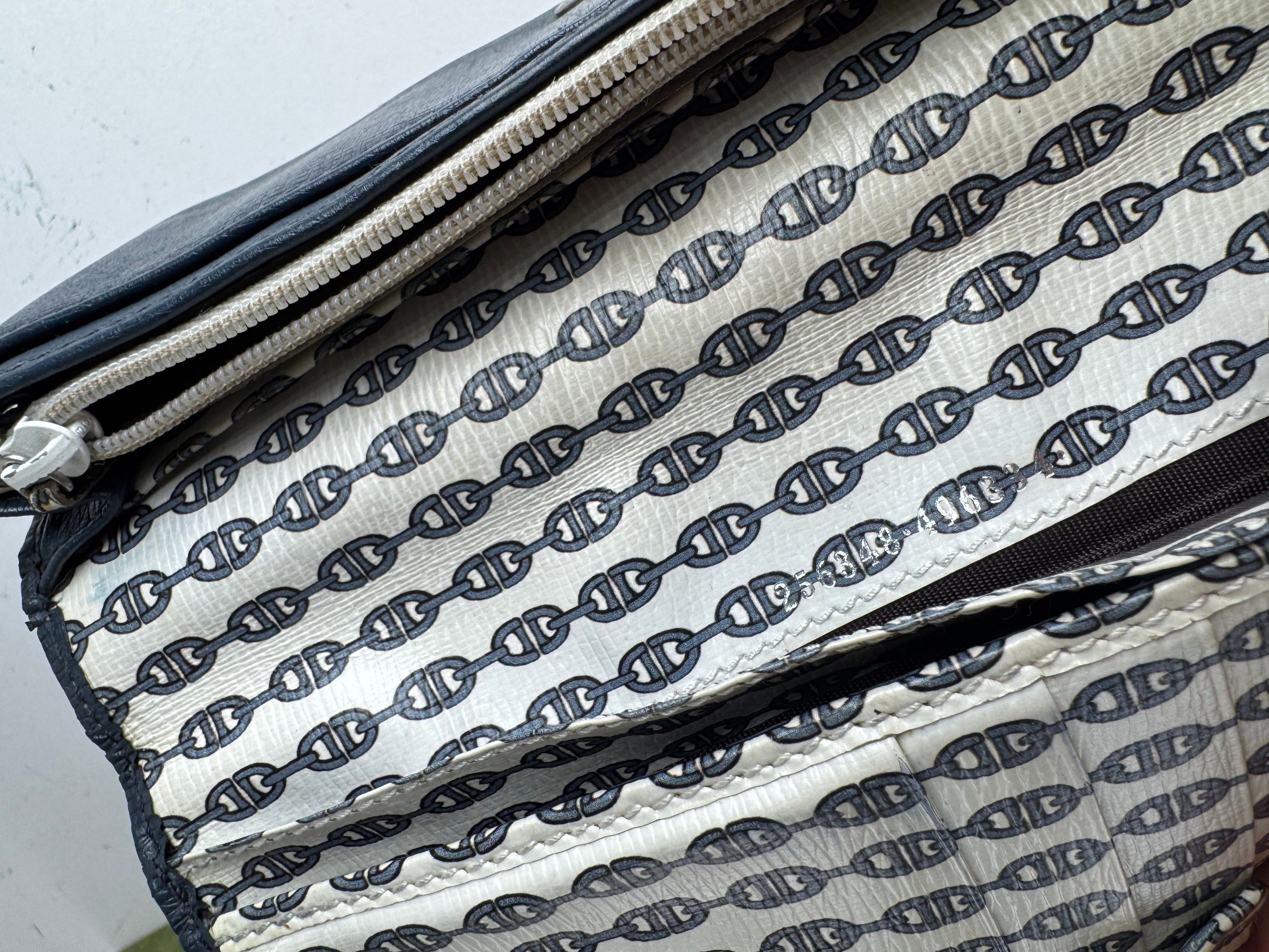 Gucci Vintage Monogram leather ID Holder GG Navy Size ONE SIZE - 8 Thumbnail