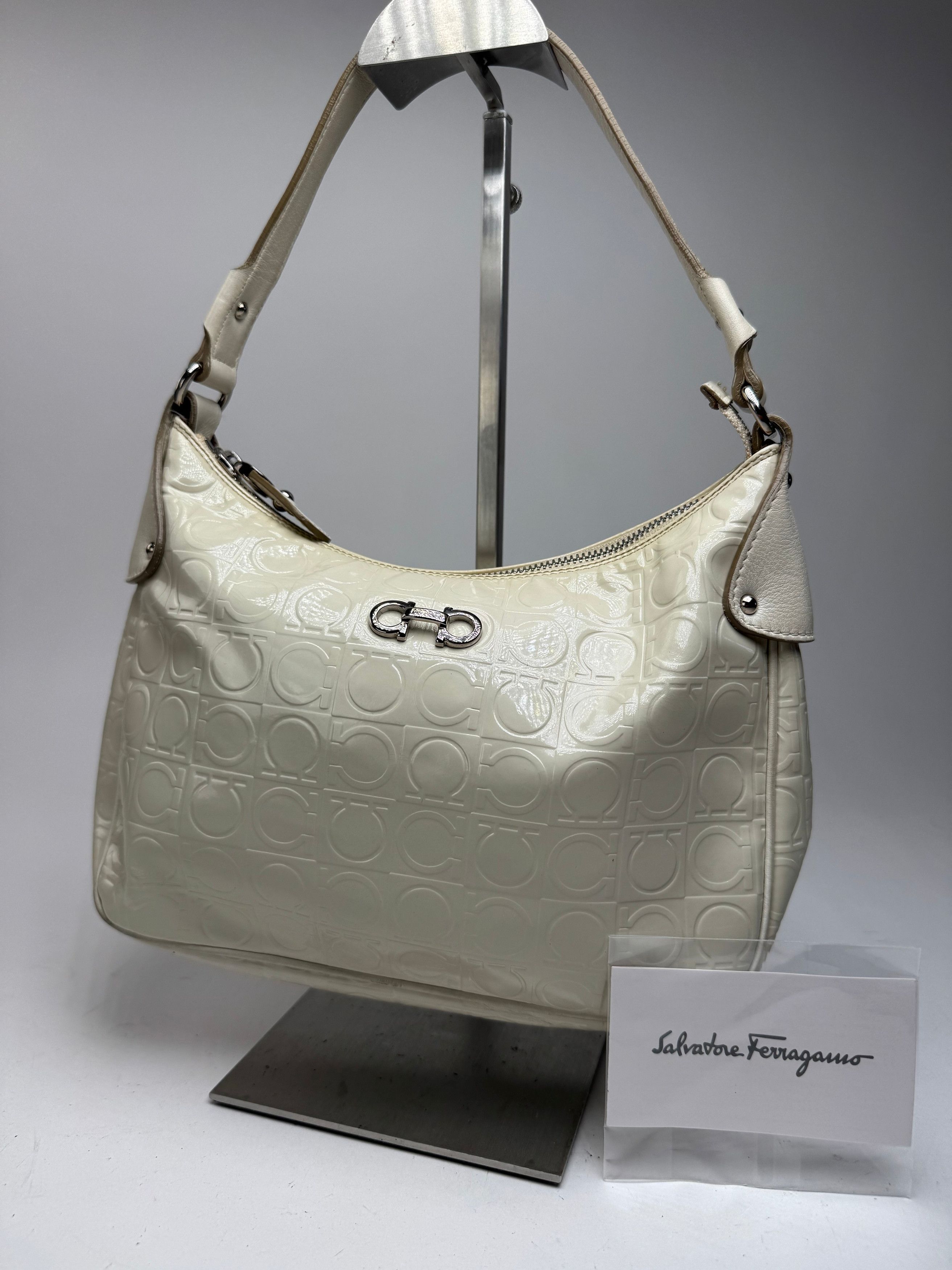 Salvatore Ferragamo Vintage Monogram Patent Leather bag white Size ONE SIZE - 15 Thumbnail