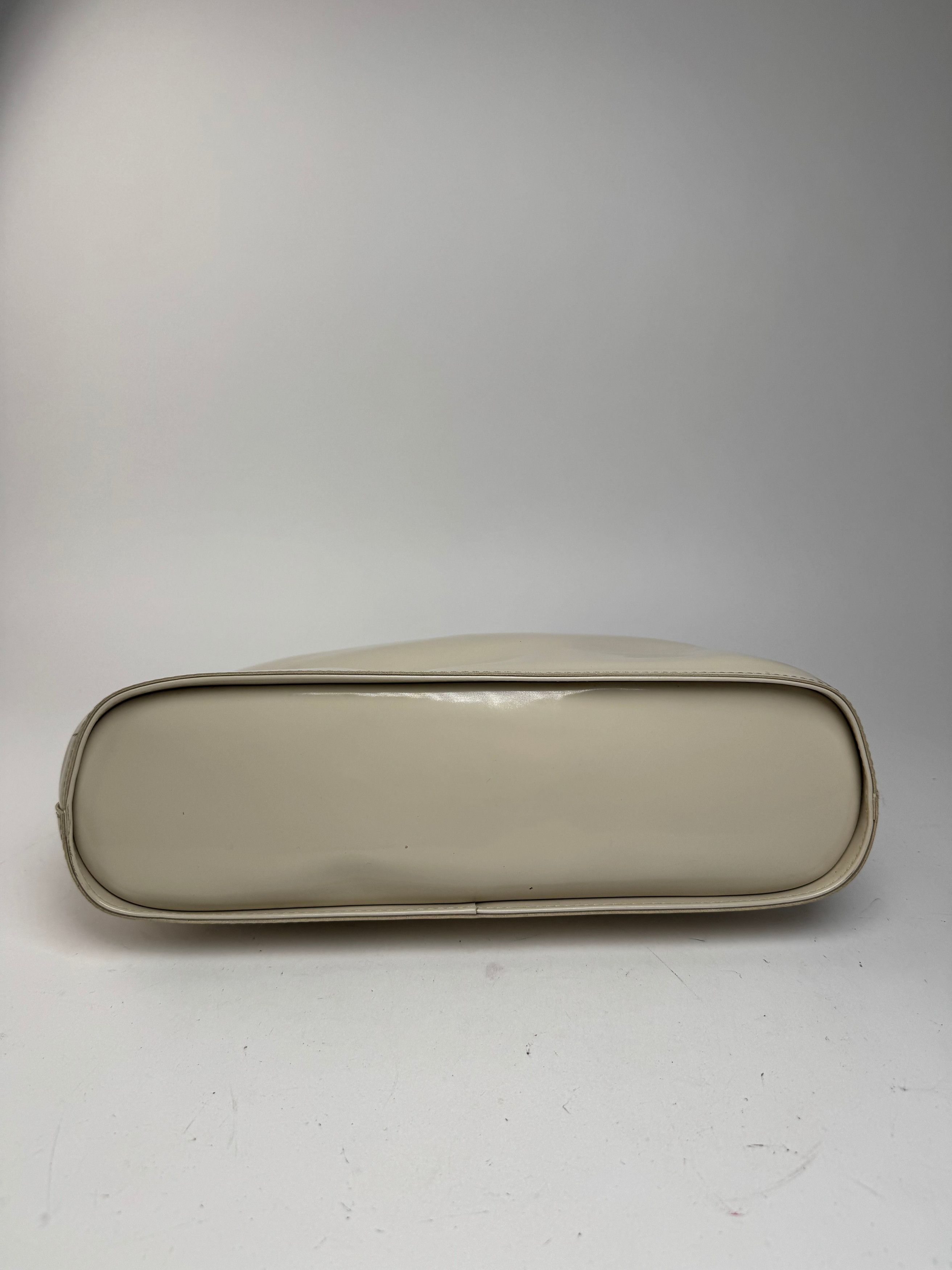 Balenciaga Vintage Patent Leather Bag white Size ONE SIZE - 11 Thumbnail