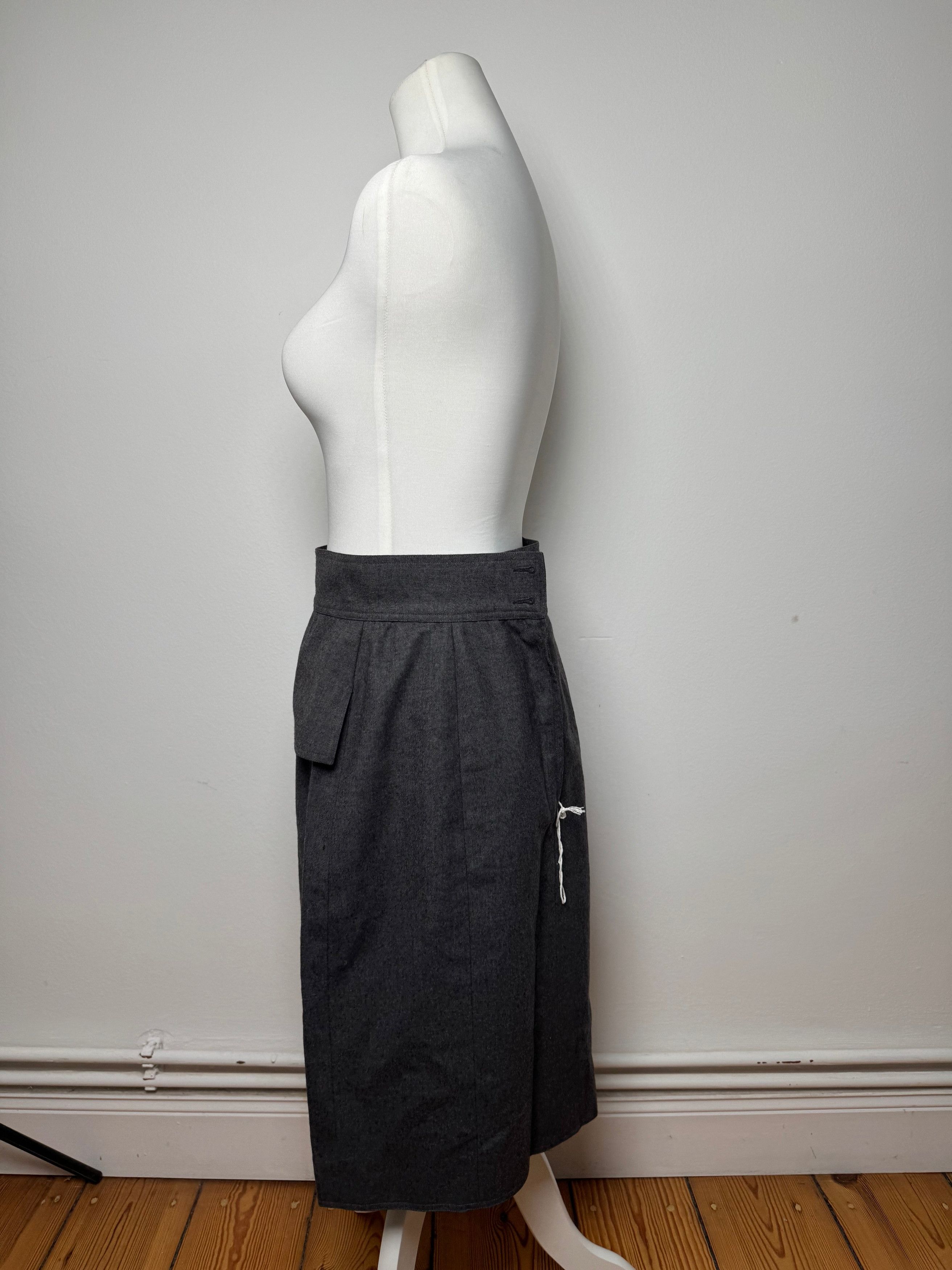 Chanel Vintage Wool Skirt Grey 36/S Size 27" / US 4 / IT 40 - 2 Thumbnail