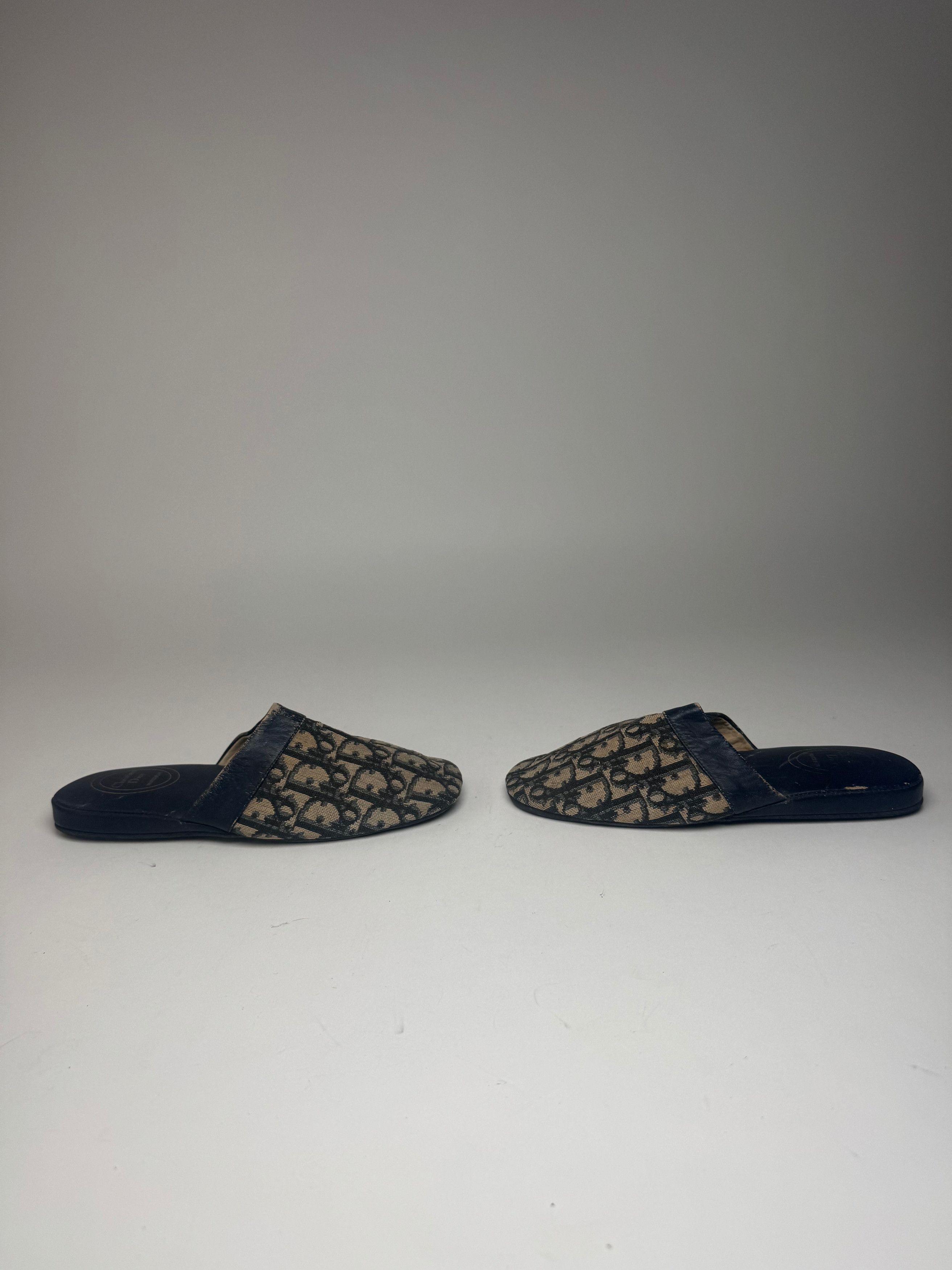 Dior Vintage Monogram Slides Size US 7 / IT 37 - 3 Thumbnail