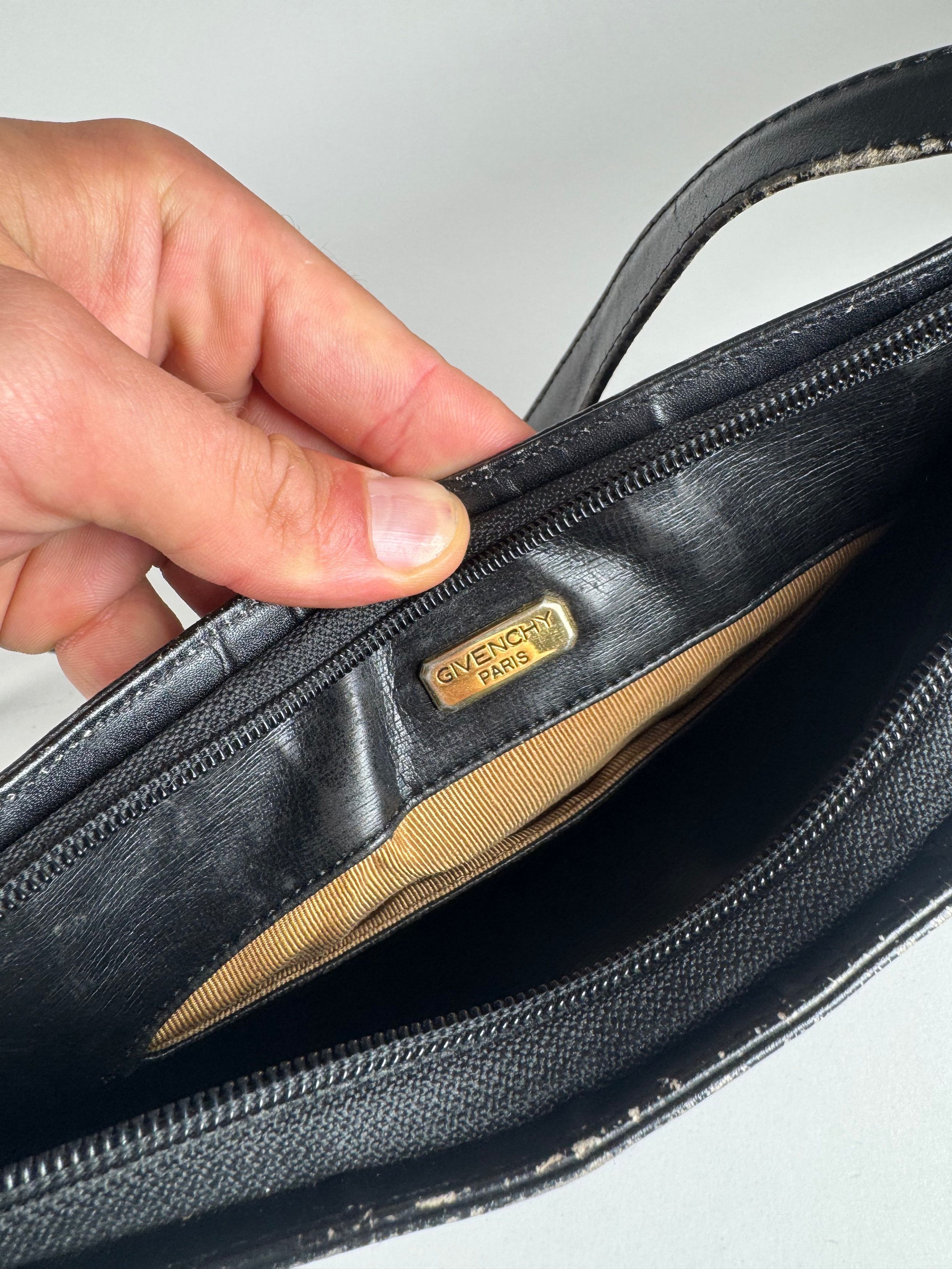 Givenchy Vintage 4G leather bag black Size ONE SIZE - 4 Thumbnail