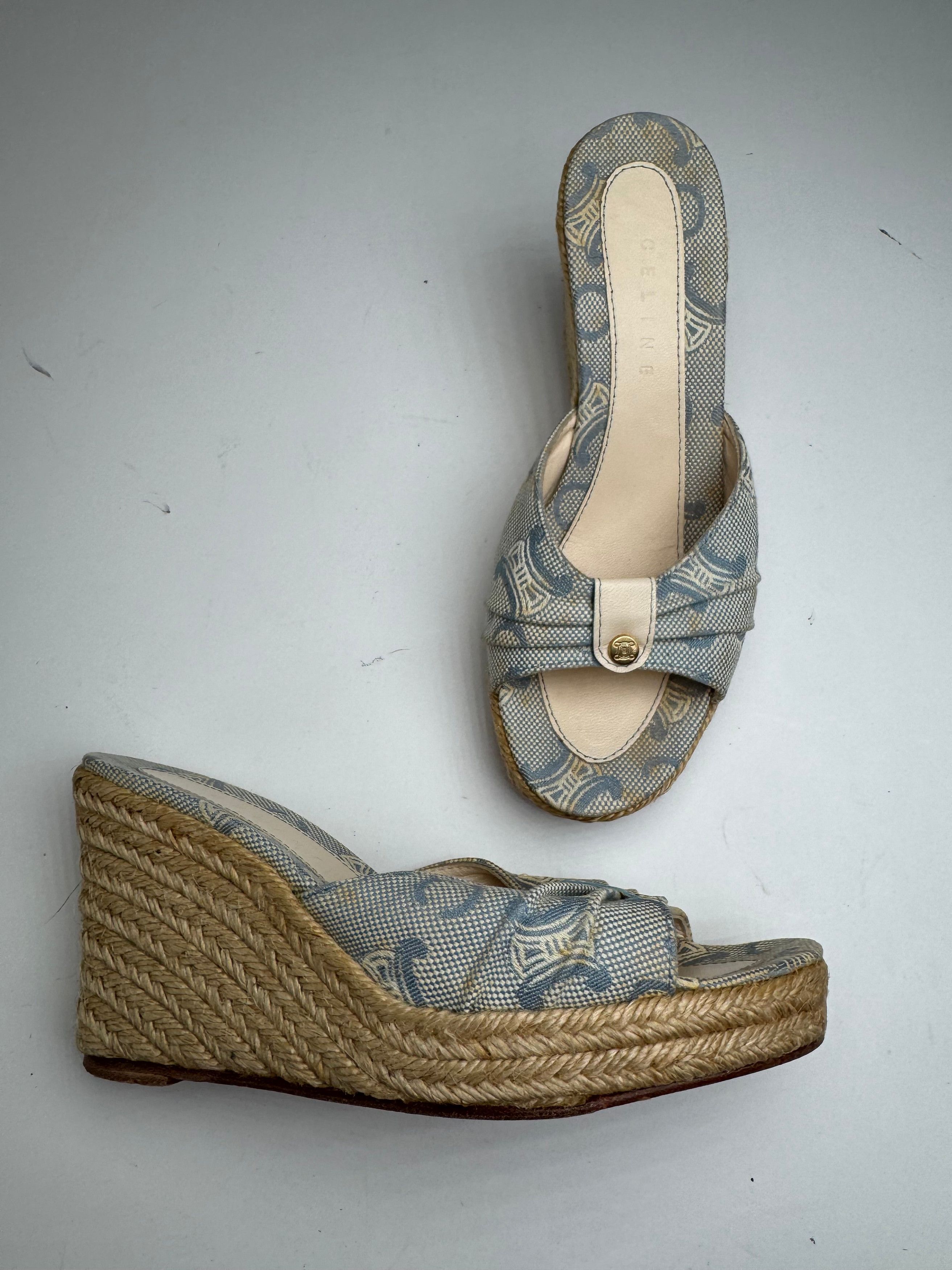 Celine Vintage Paris Monogram pumps blue beige EU36 Size US 5 / IT 35 - 2 Thumbnail
