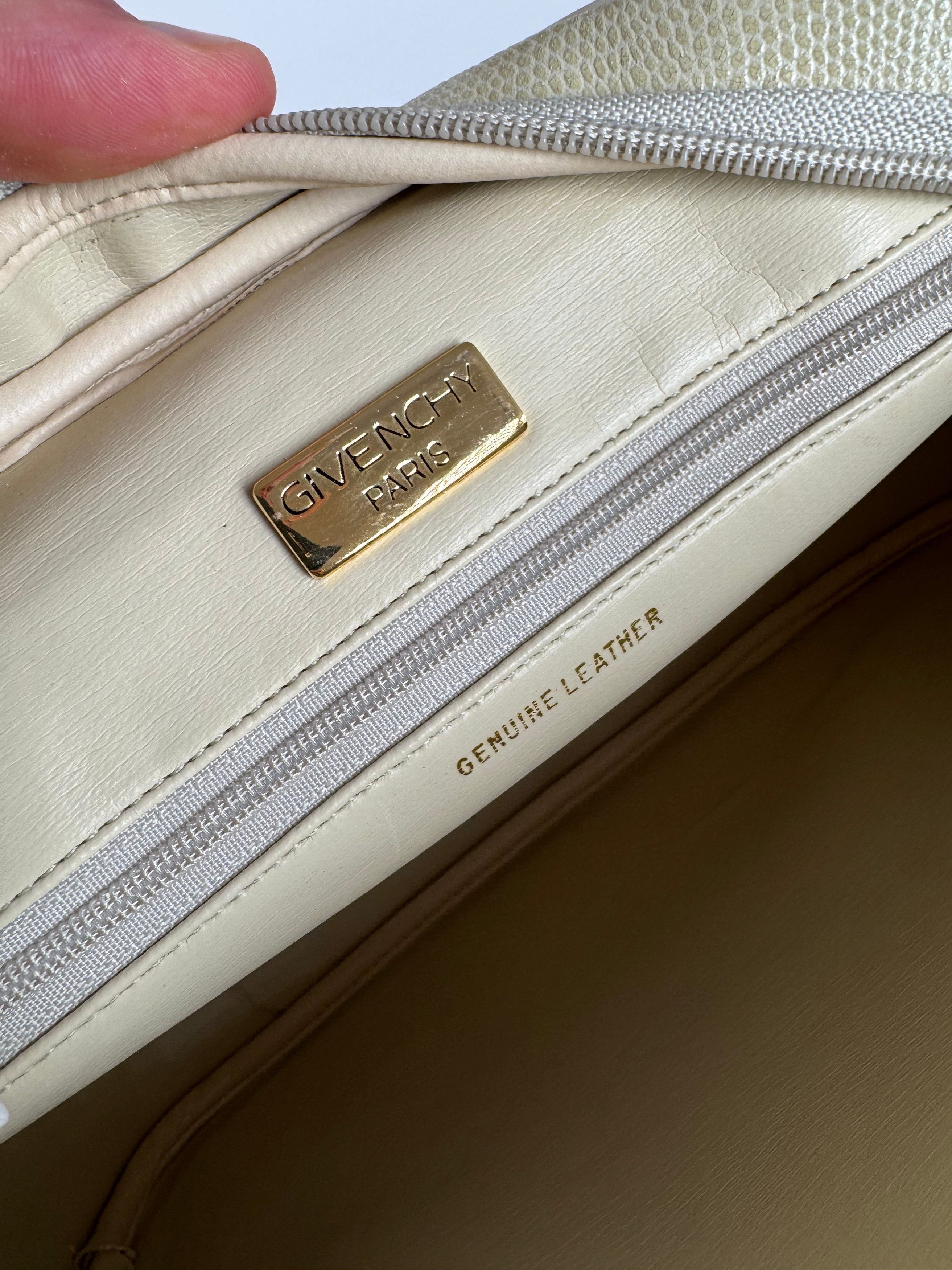 Givenchy Vintage Snake Emblossed Leather Bag beige Size ONE SIZE - 4 Thumbnail