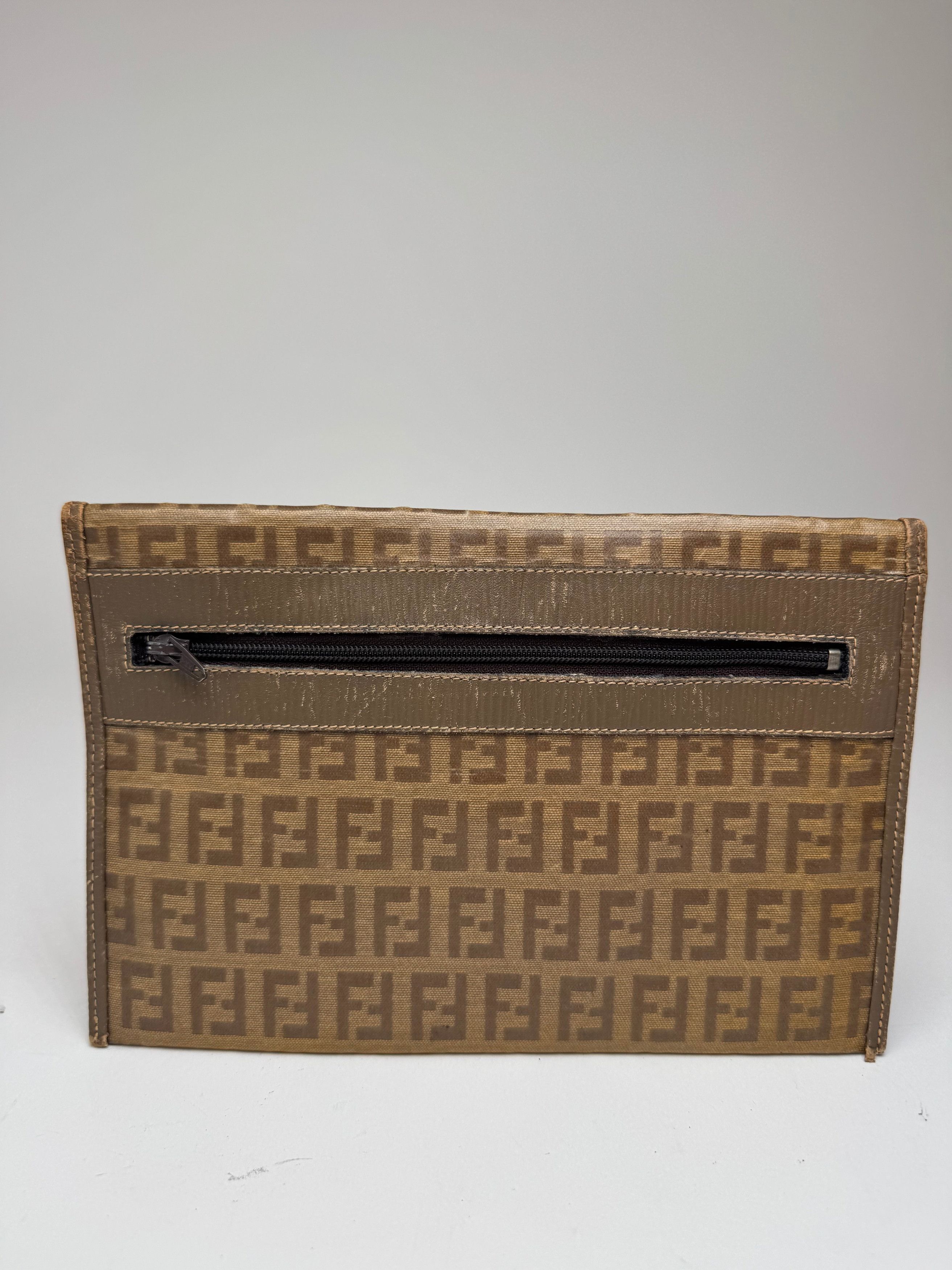 Vintage FF monogram Leather clutch brown