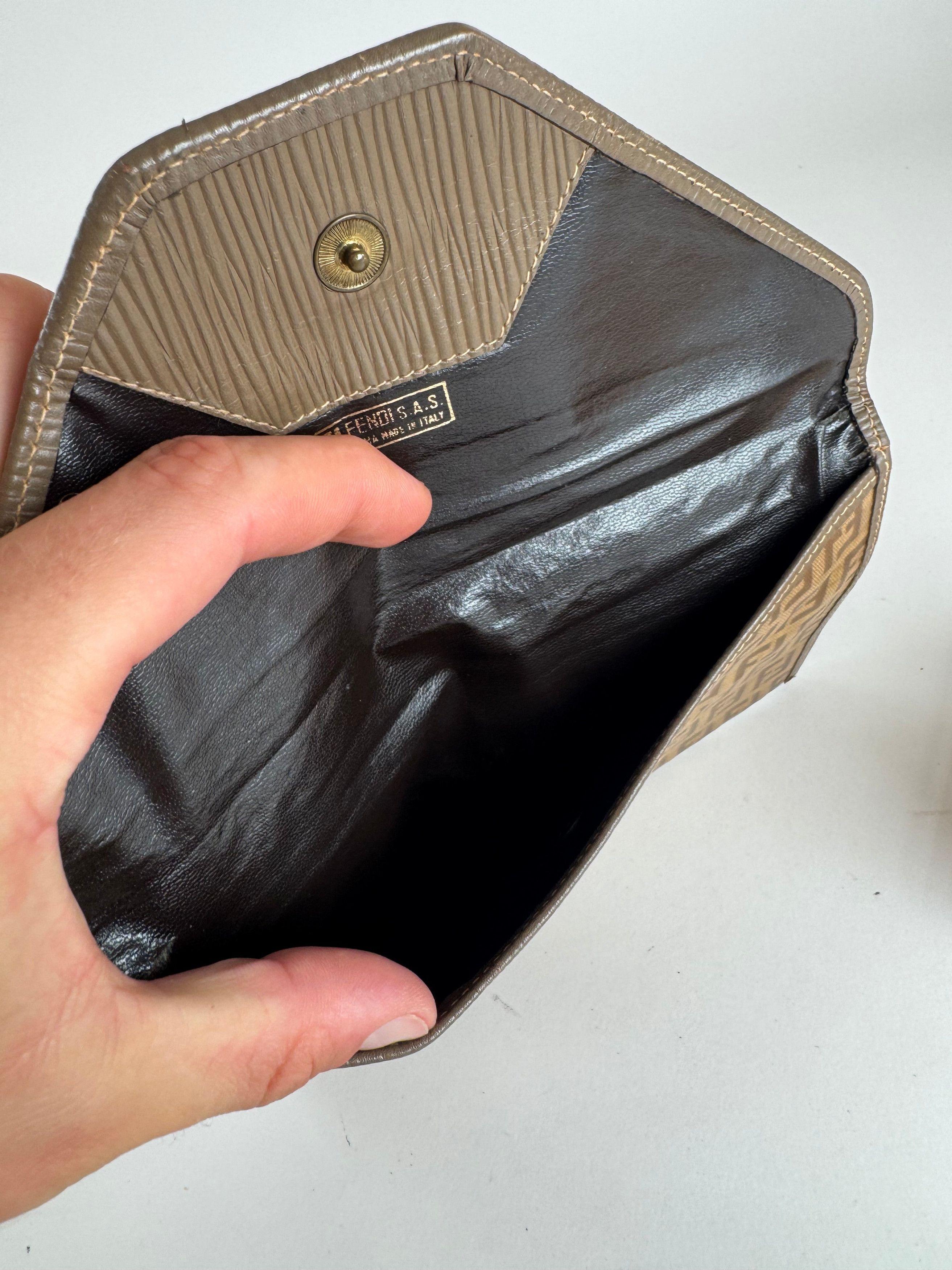 Vintage FF monogram Leather clutch brown