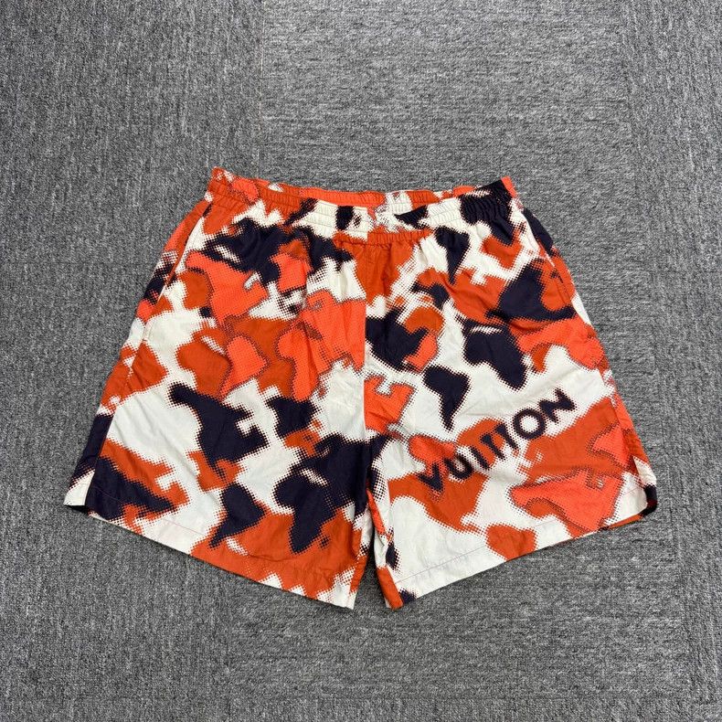 Louis Vuitton Louis Vuitton Camo Beach Shorts Size US 34 / EU 50 - 2 Thumbnail