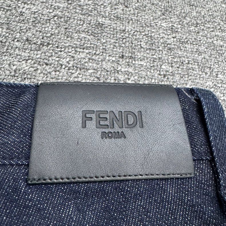 Fendi Fendi Leather Patch Denim Jeans Size US 34 / EU 50 - 3 Thumbnail