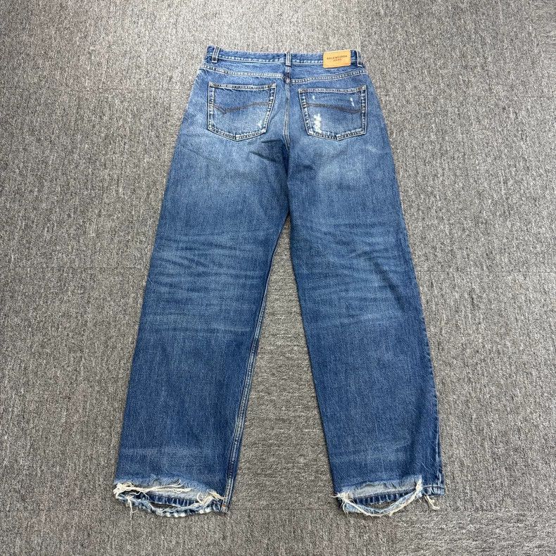 Balenciaga Balenciaga Distressed Denim Jeans Size US 34 / EU 50 - 2 Thumbnail