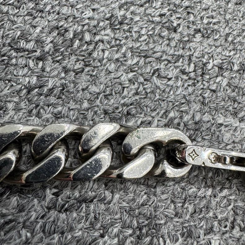 Louis Vuitton Louis Vuitton Silver Cuban Link Necklace Size ONE SIZE - 4 Thumbnail