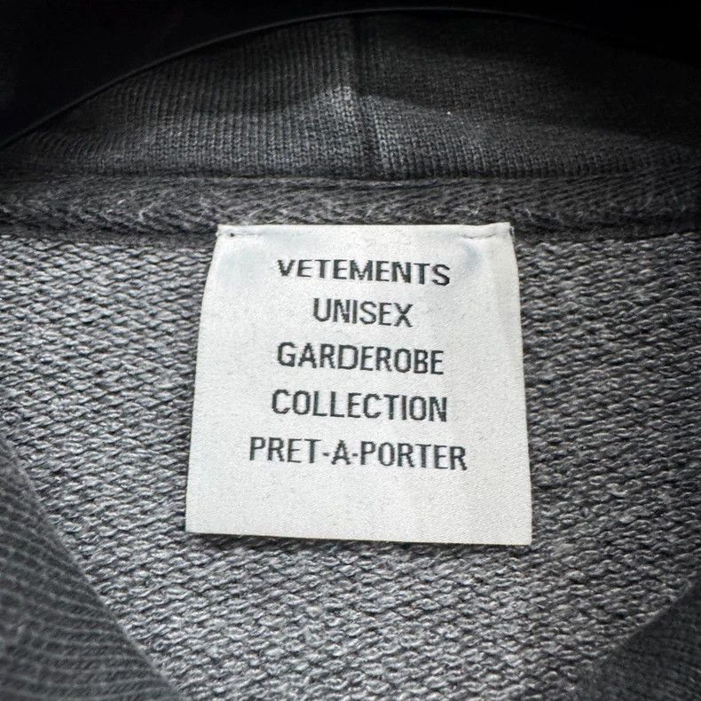 Vetements Vetements Biohazard Print Hoodie Size US XL / EU 56 / 4 - 3 Thumbnail