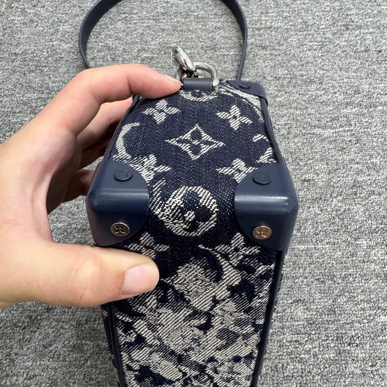 Louis Vuitton Louis Vuitton Tapestry Denim Box Bag Size ONE SIZE - 3 Thumbnail